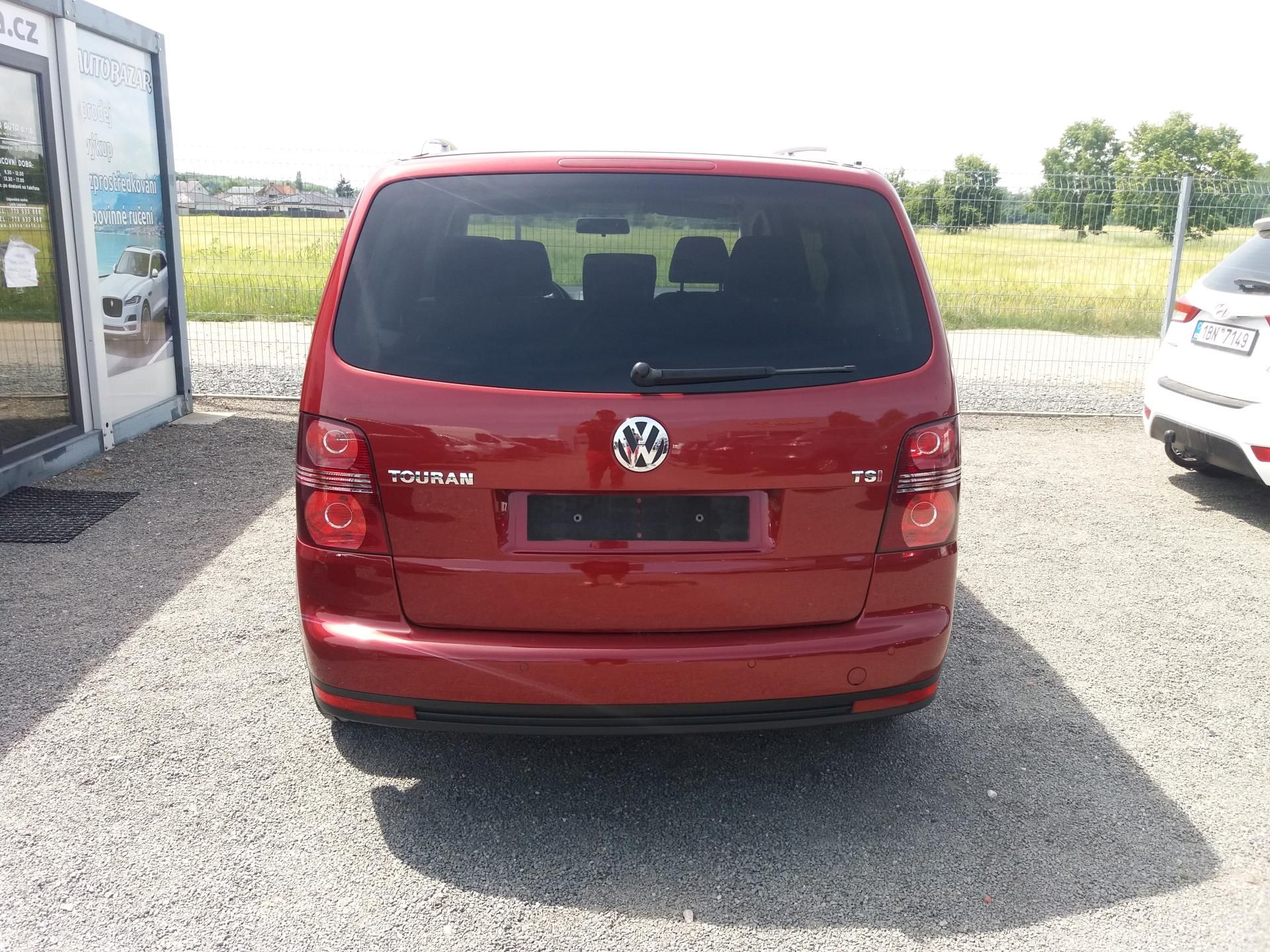 Volkswagen Touran, 1.4TSi,103kW,7.MÍST,XENONY! - fotka 5