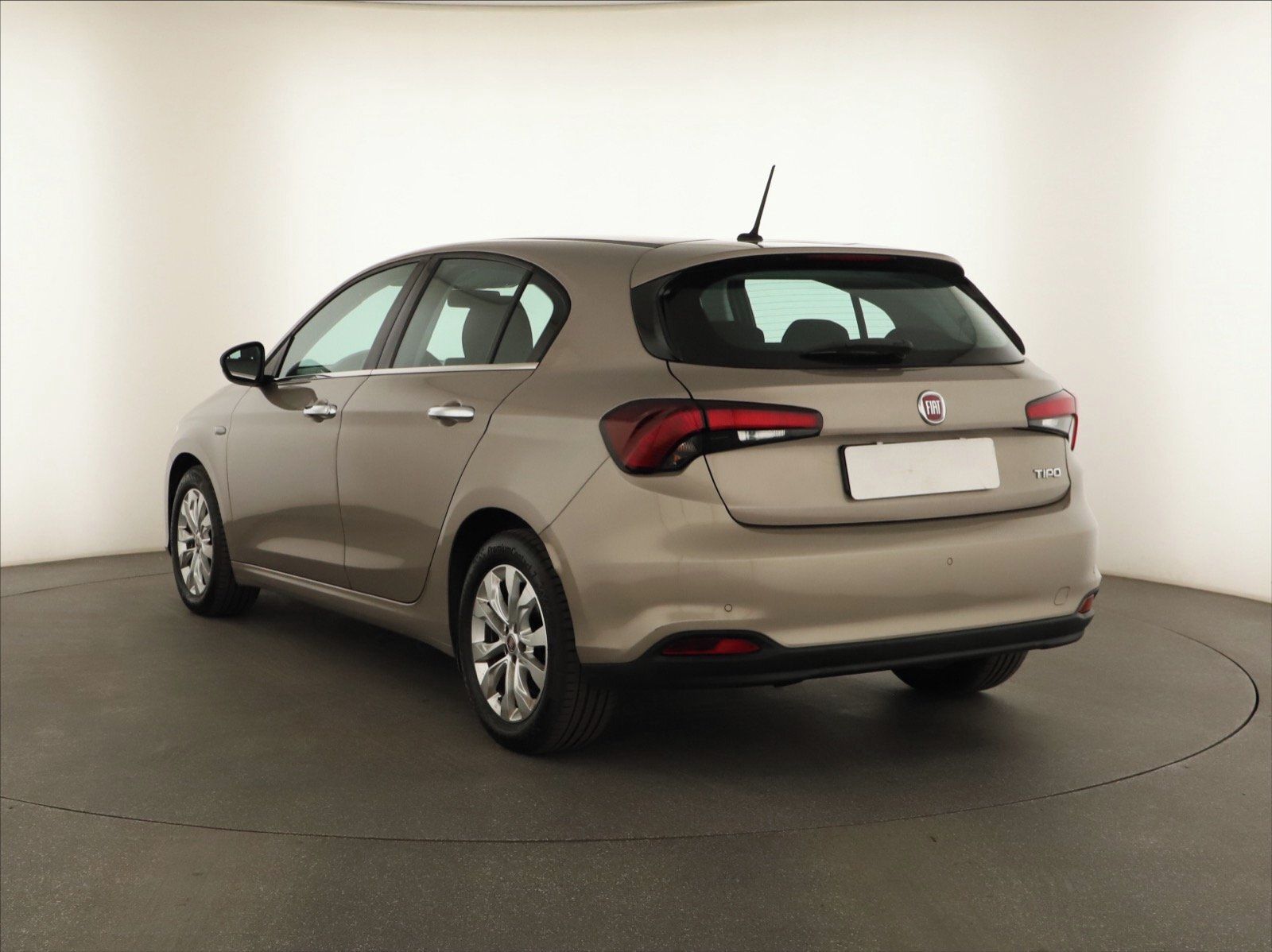 Fiat Tipo, 1.4 T-Jet, Serv.kniha, Klima - fotka 4
