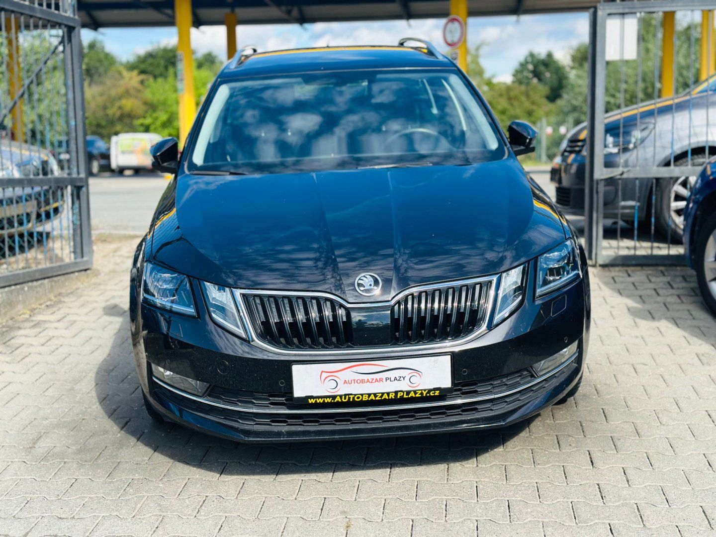 Škoda Octavia, 1.6TDi VIRTUAL,NAVI,APP,LED - fotka 2