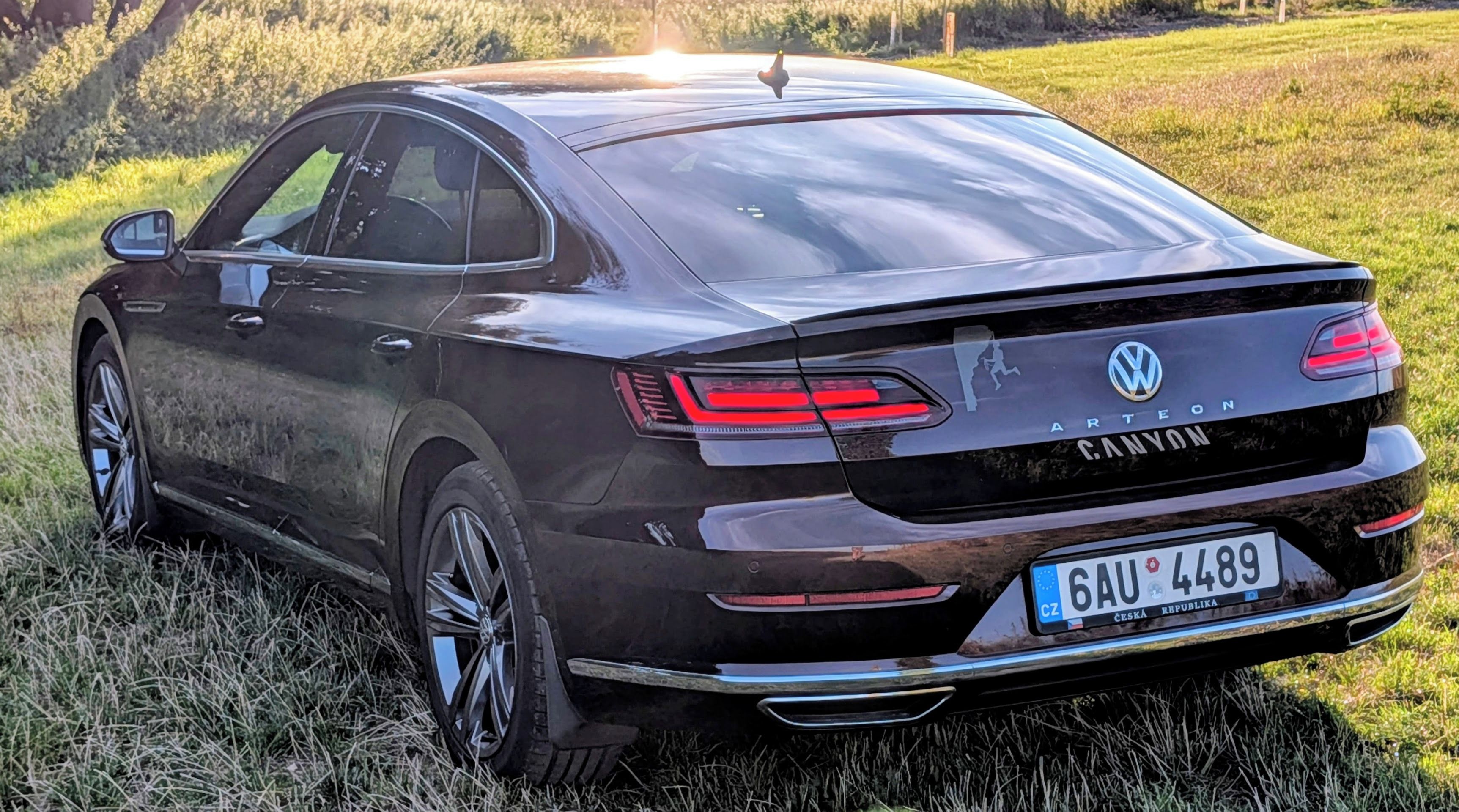 Volkswagen Arteon, 2.0 TDI, DSG, R-line - fotka 2