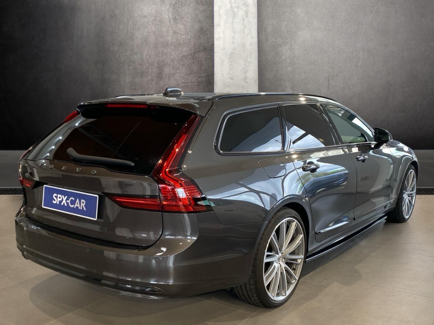 Volvo V90, B5 FWD INSCRIPTION - fotka 3