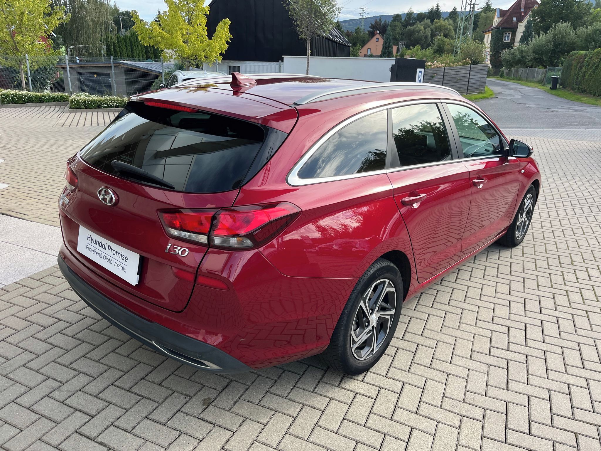 Hyundai i30, 1.5 TGDI 160k Family Smart 7AT - fotka 6