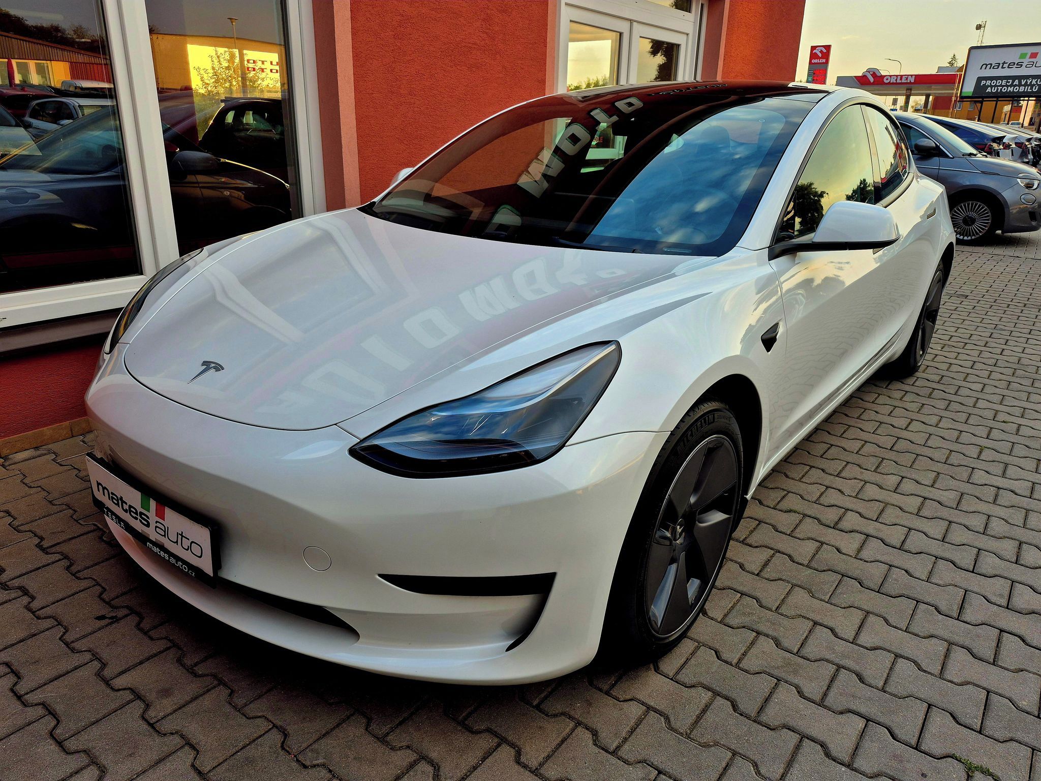 Tesla Model 3, STANDARD RANGE 208kw RWD SOH 9