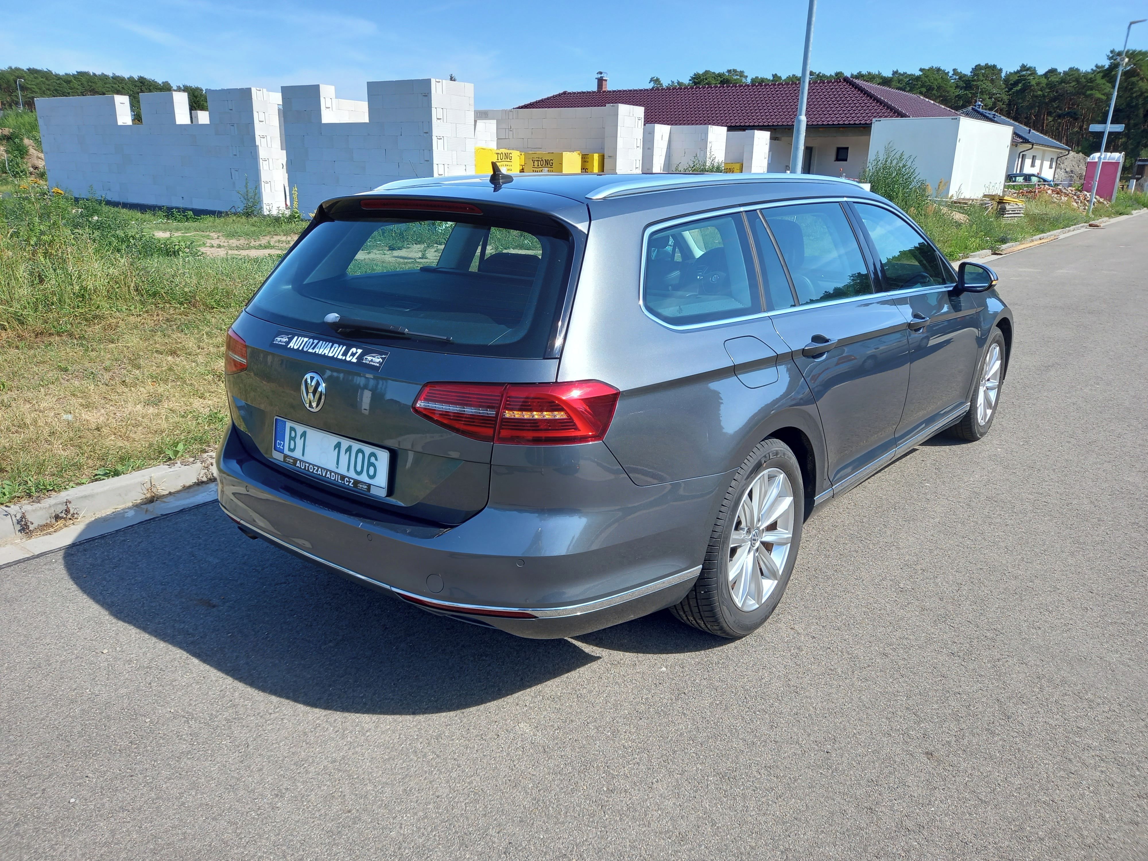 Volkswagen Passat, 2,0TDI-LED-ACC-HIGHLINE-AHK - fotka 5
