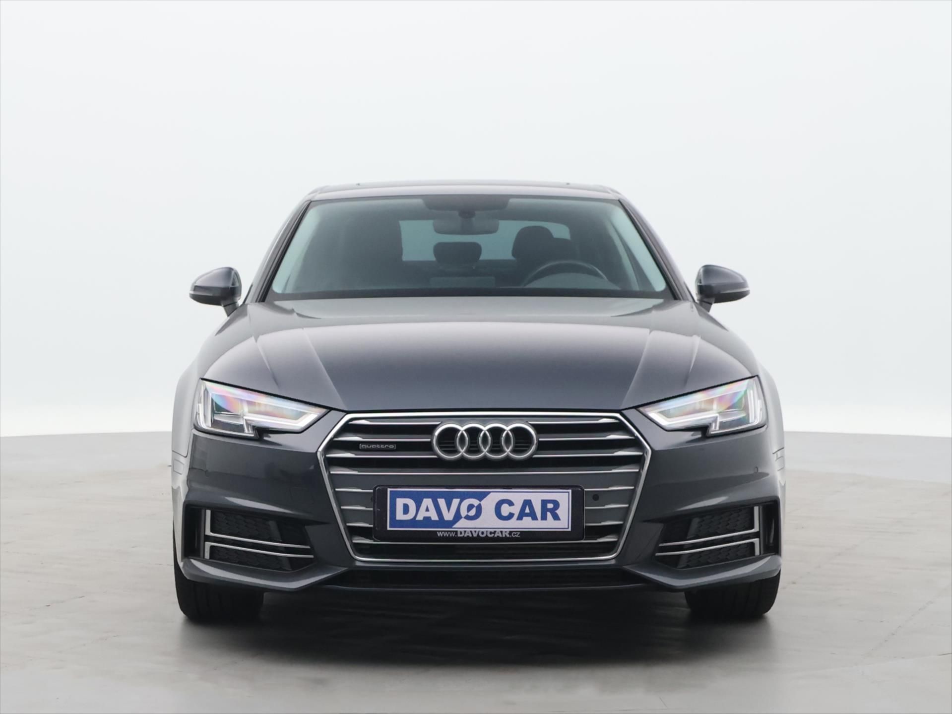 Audi A4, 2,0 TFSI 185kW Quattro S-LINE - fotka 2