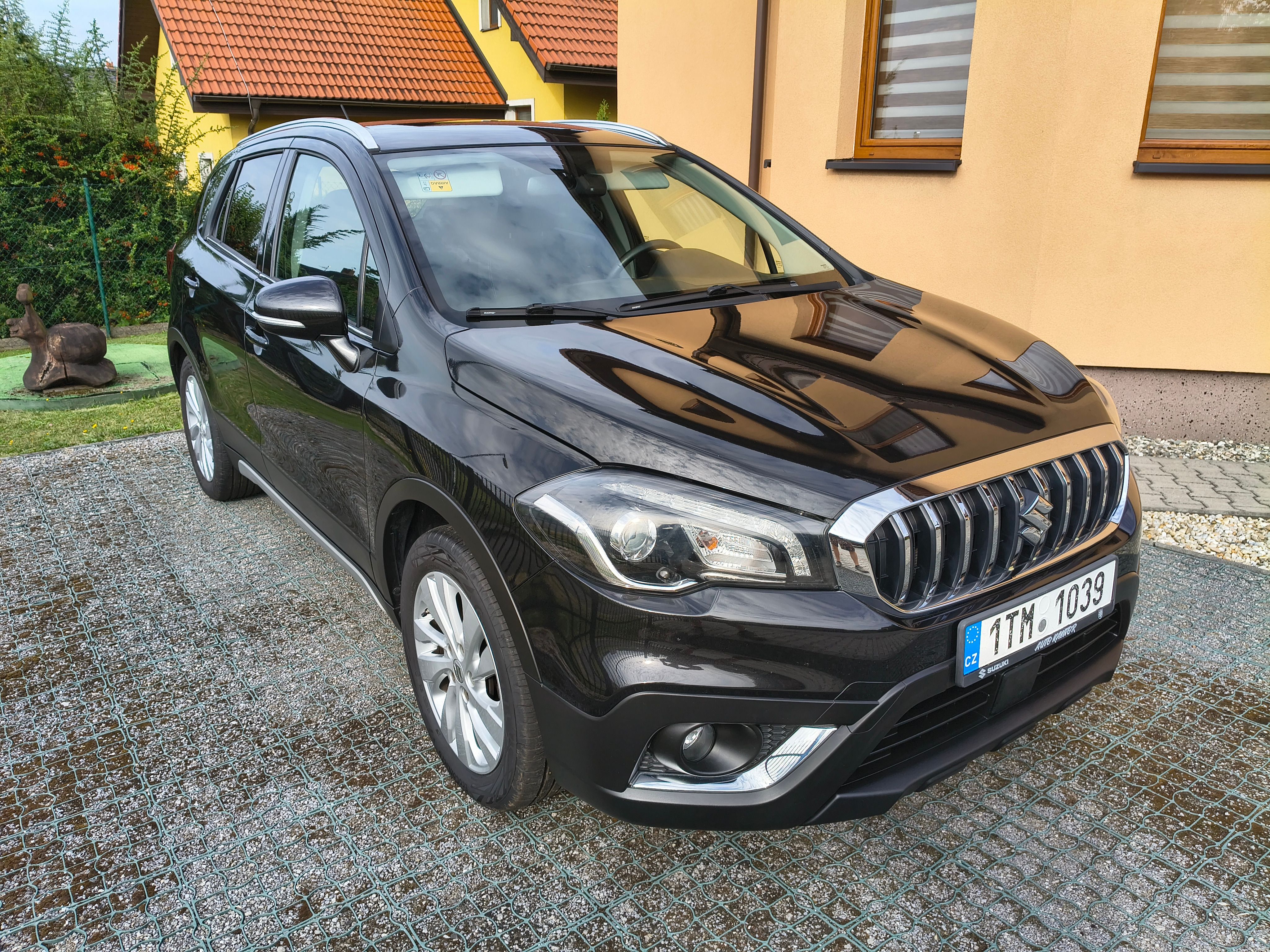 Suzuki SX4 S-Cross, 1.4 Turbo 121 kW 4x4 AT - fotka 3