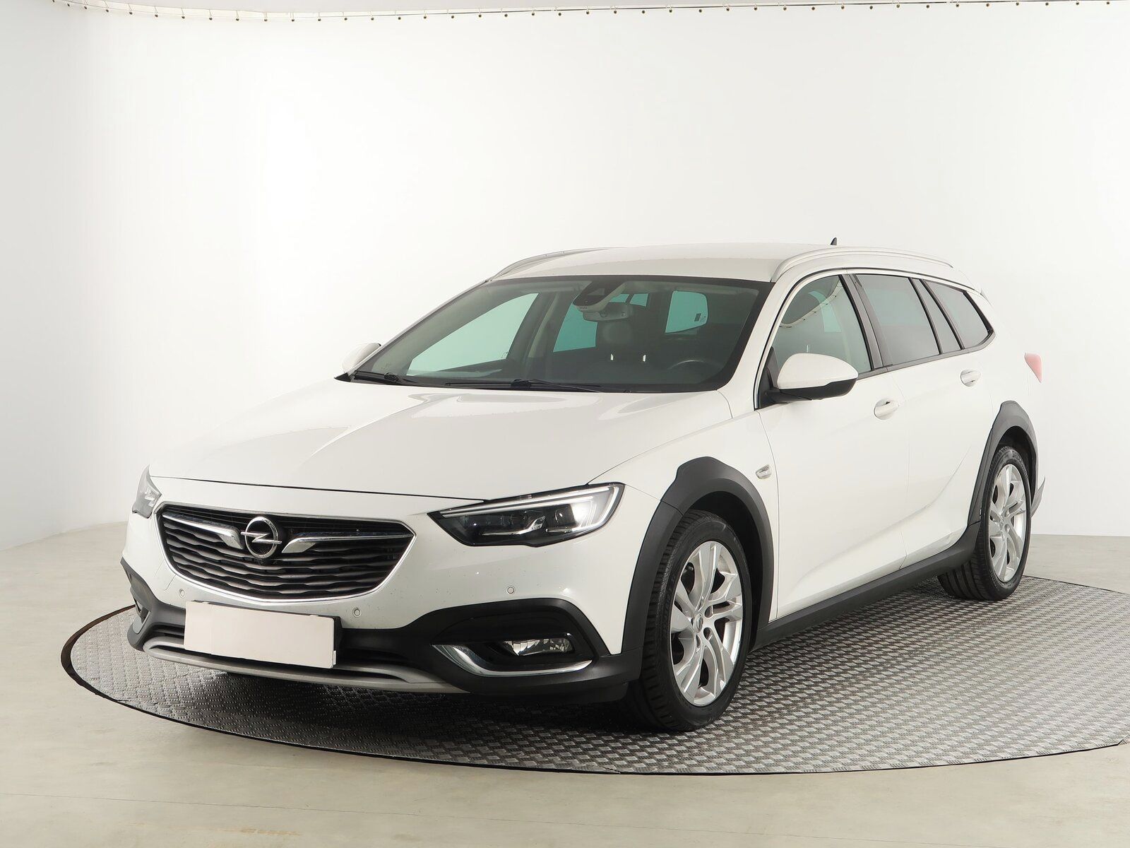 Opel Insignia, 2.0 BiTurbo CDTI, 4X4 - fotka 2