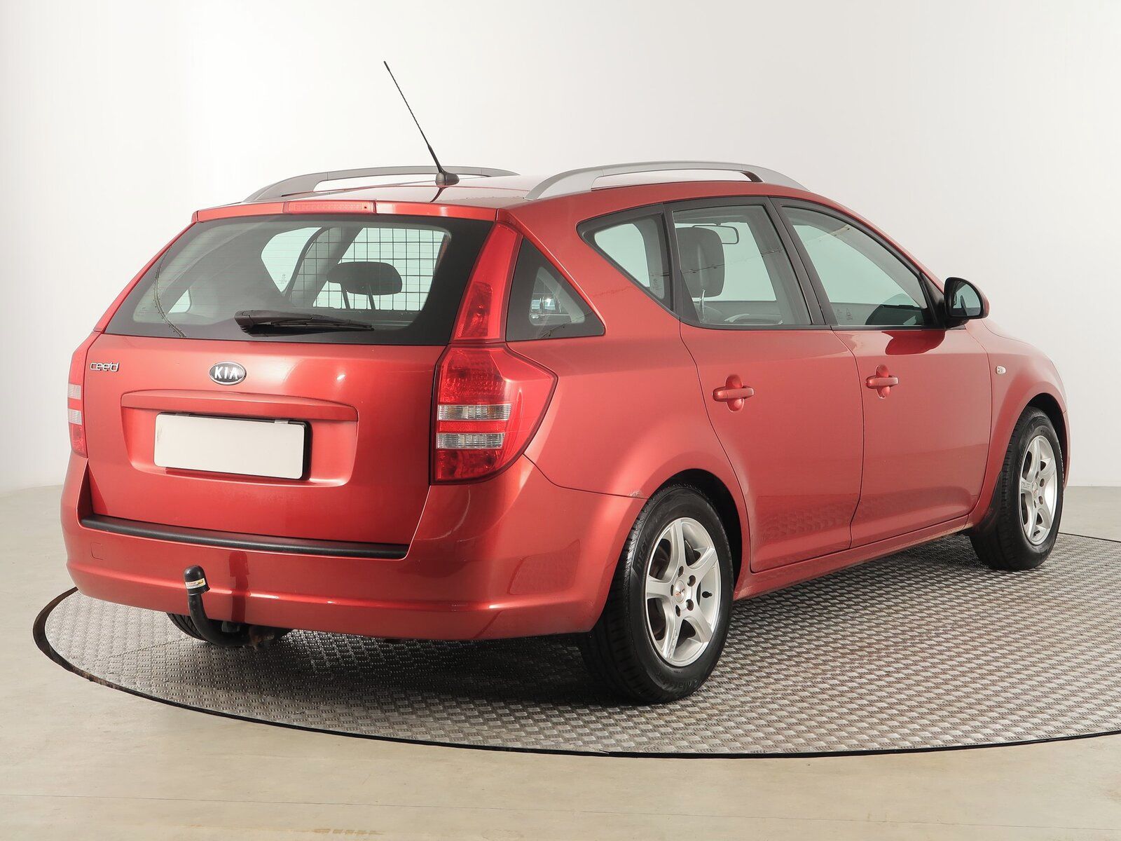 Kia Cee´d, 1.6 i, jezdí výborně - fotka 5