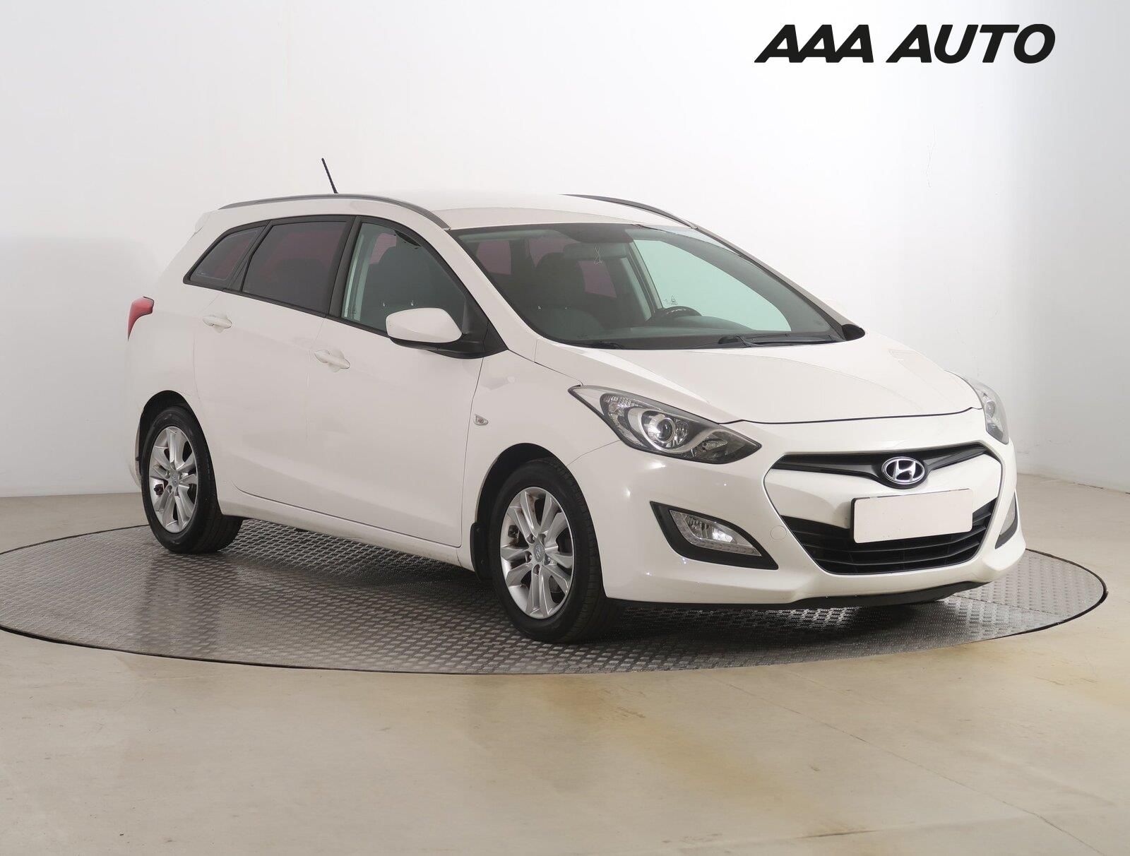 Hyundai i30, 1.6 MPI, Serv.kniha