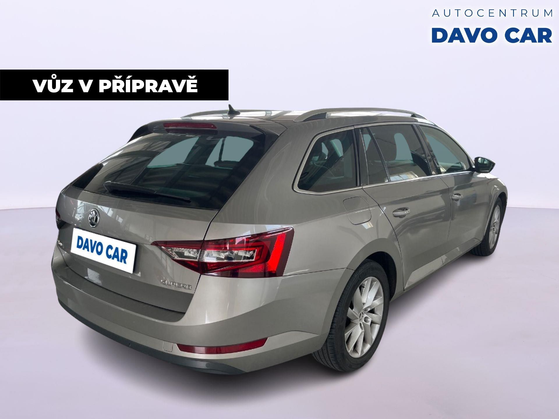 Škoda Superb, 2.0 TDI 110kW Style Bi-Xenon - fotka 3