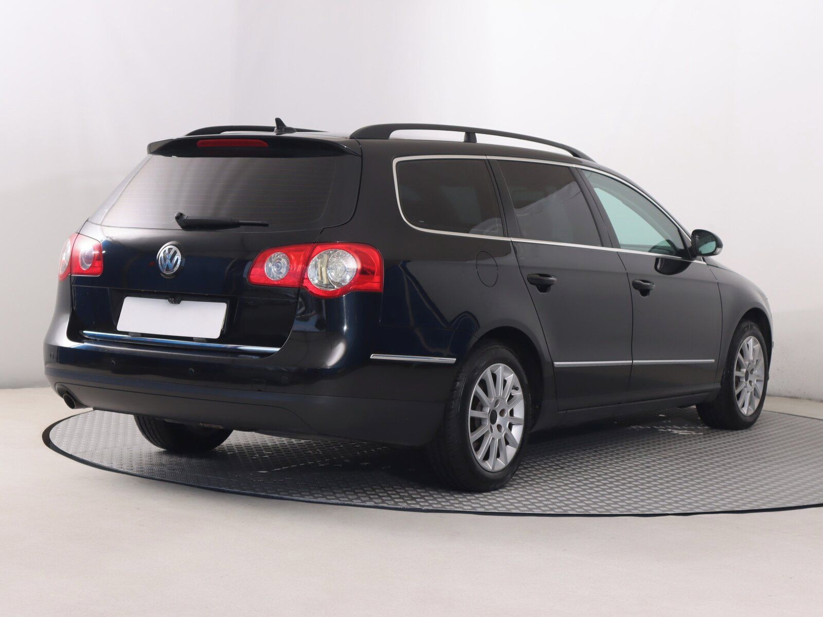 Volkswagen Passat, 1.6 TDI - fotka 5