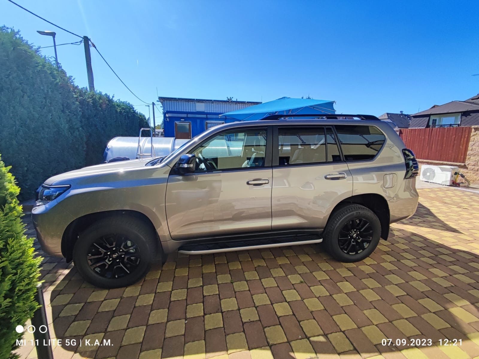Toyota Land Cruiser - fotka 3