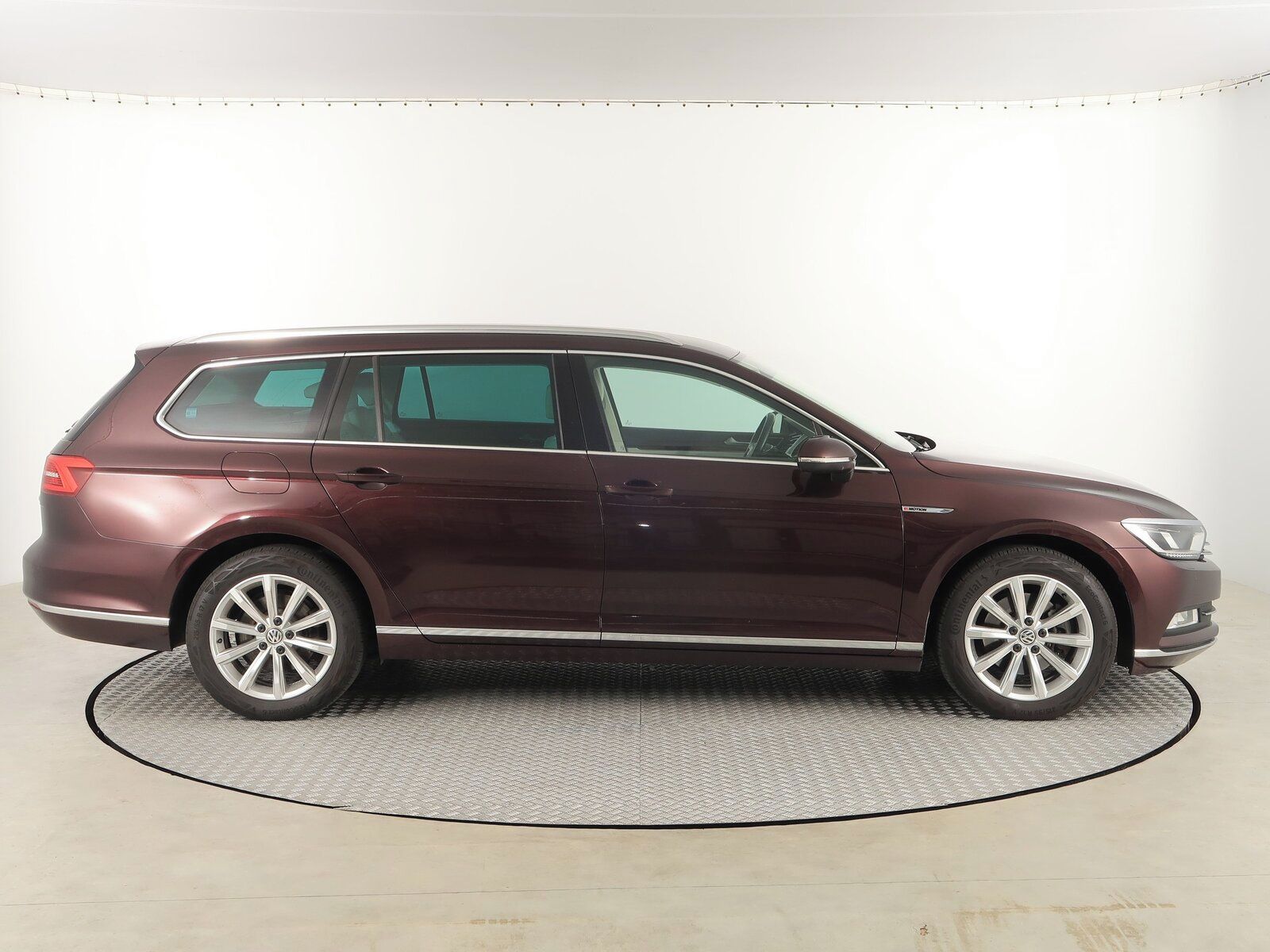 Volkswagen Passat, 2.0 TDI, Highline, 4X4 - fotka 6