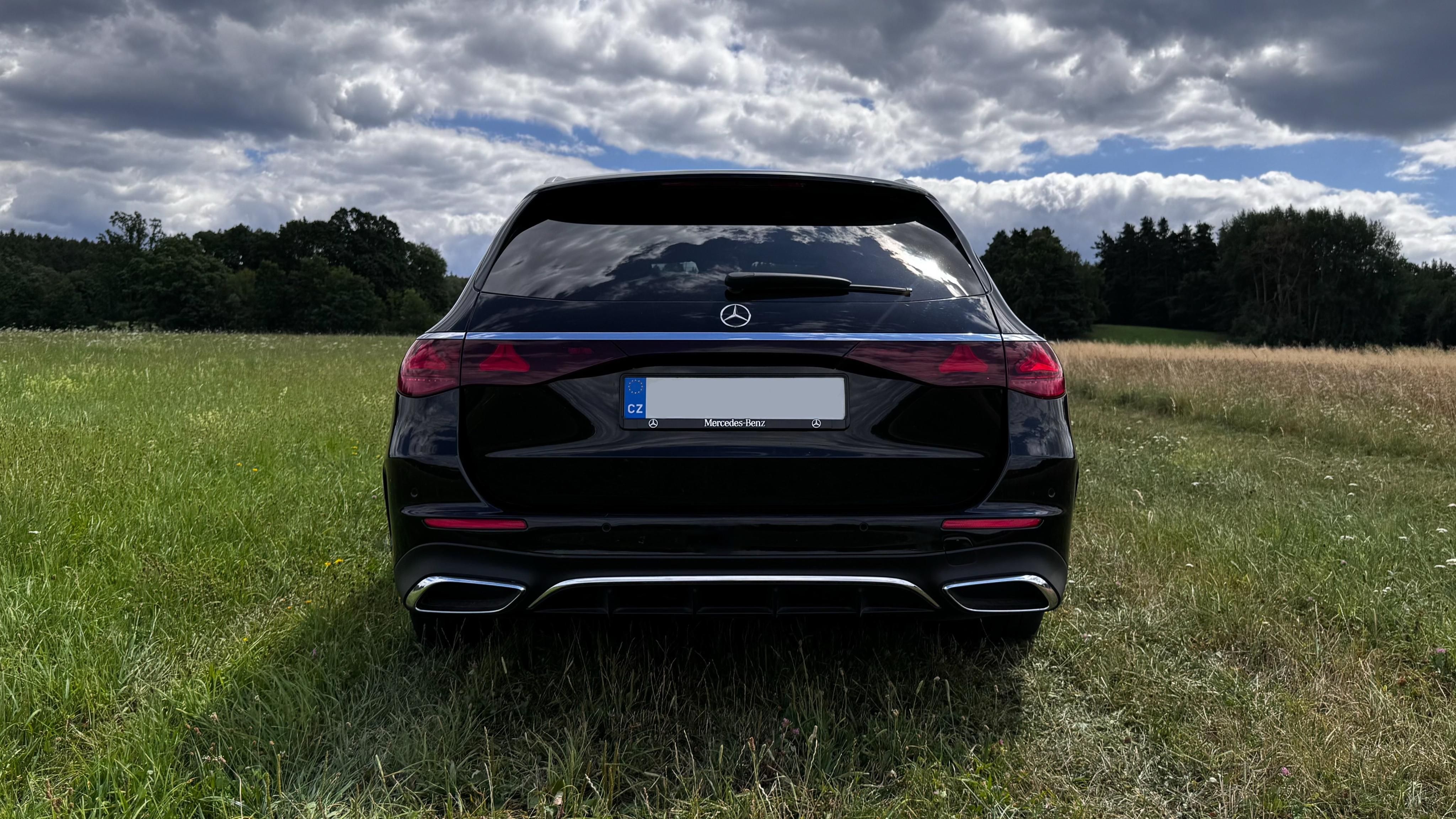 Mercedes-Benz Třídy E, E220d 30tKM ZÁRUKA 11/28 AMG - fotka 6