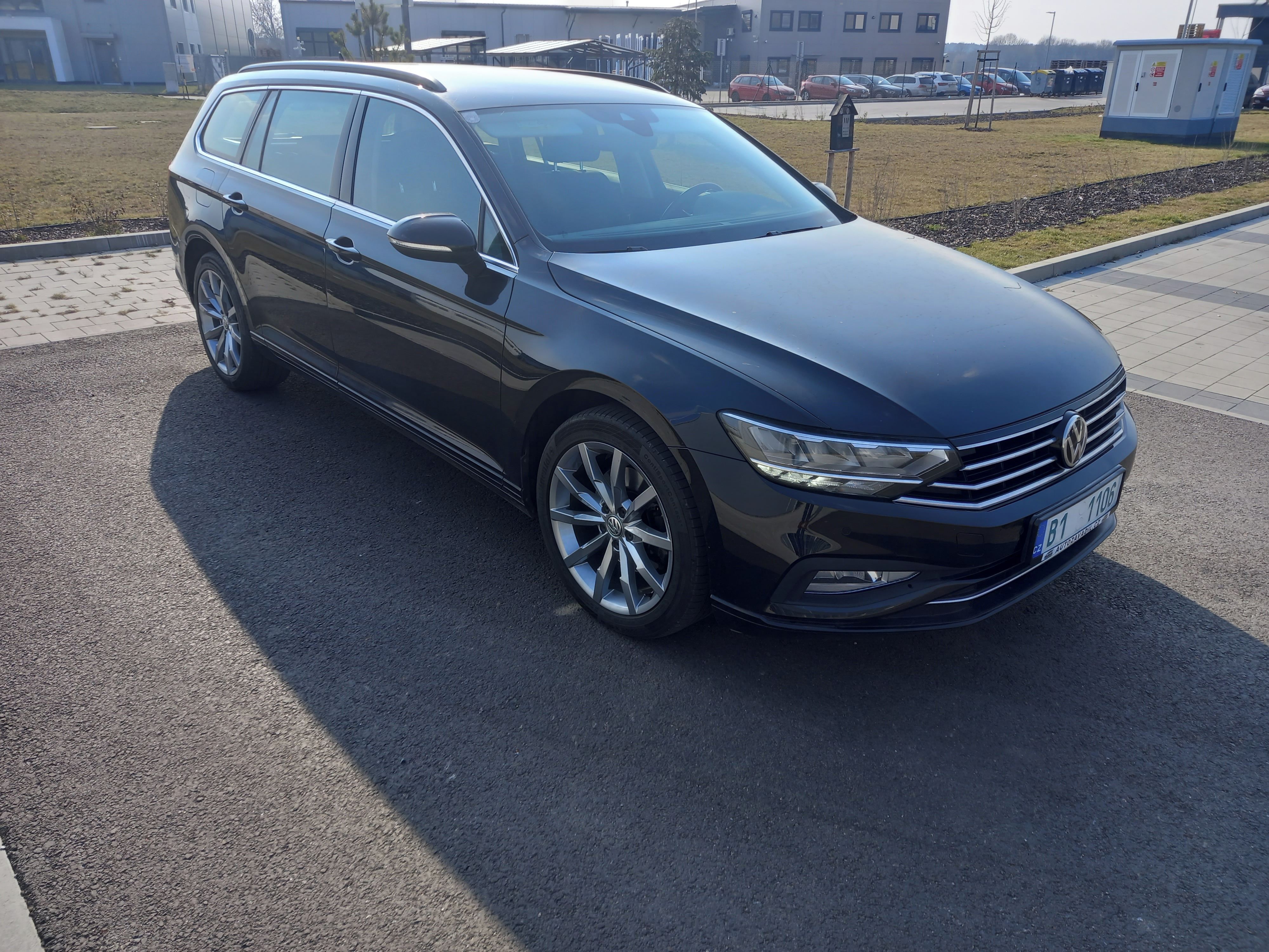 Volkswagen Passat, 2,0TDI-LED-ACC-BUSSINES-AHK - fotka 3