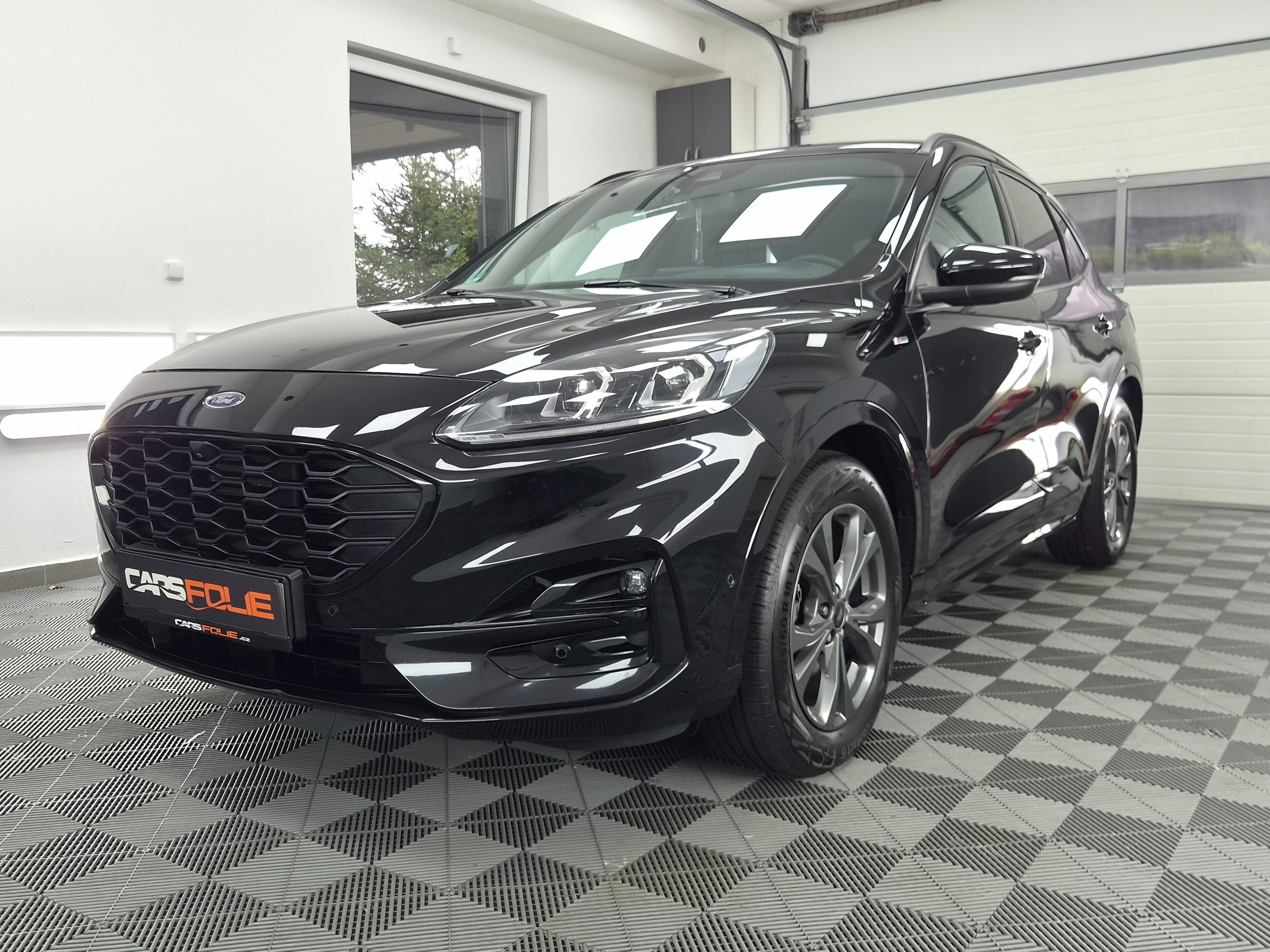 Ford Kuga, 360°, dálkový start top stav