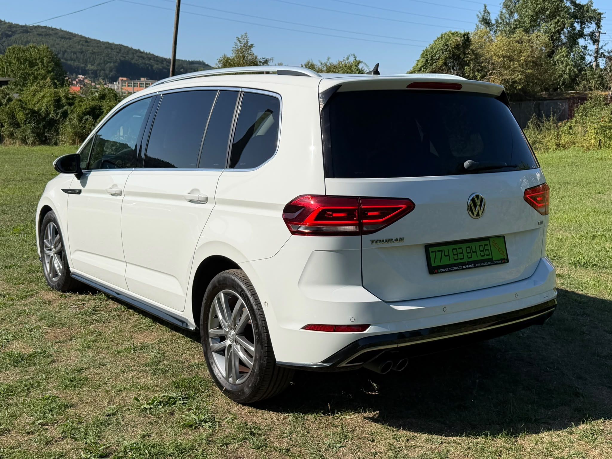 Volkswagen Touran, R-LINE 1,4 TSI - 7 MÍST, DSG - fotka 5