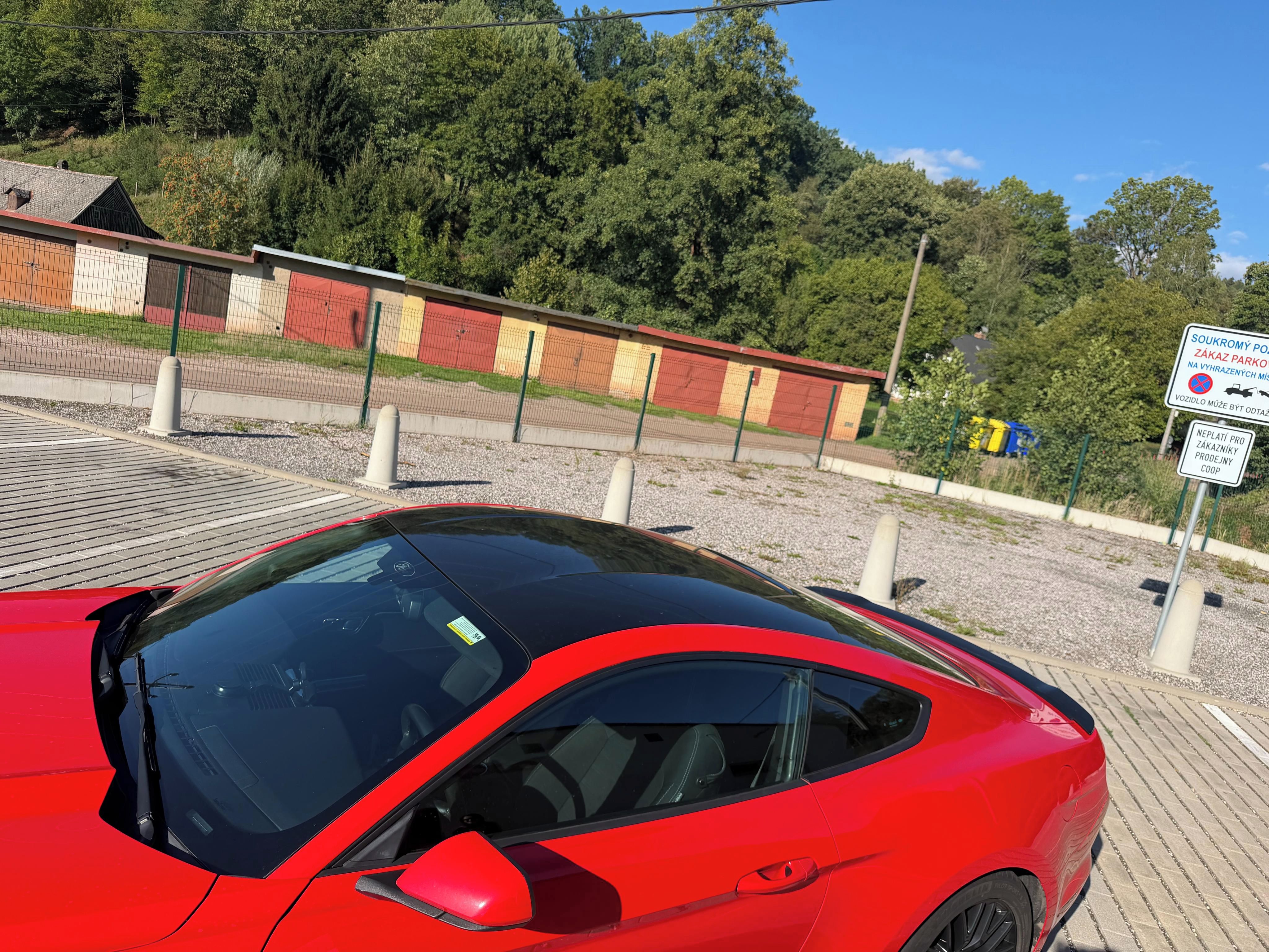 Ford Mustang, Ford Mustang GT - fotka 4