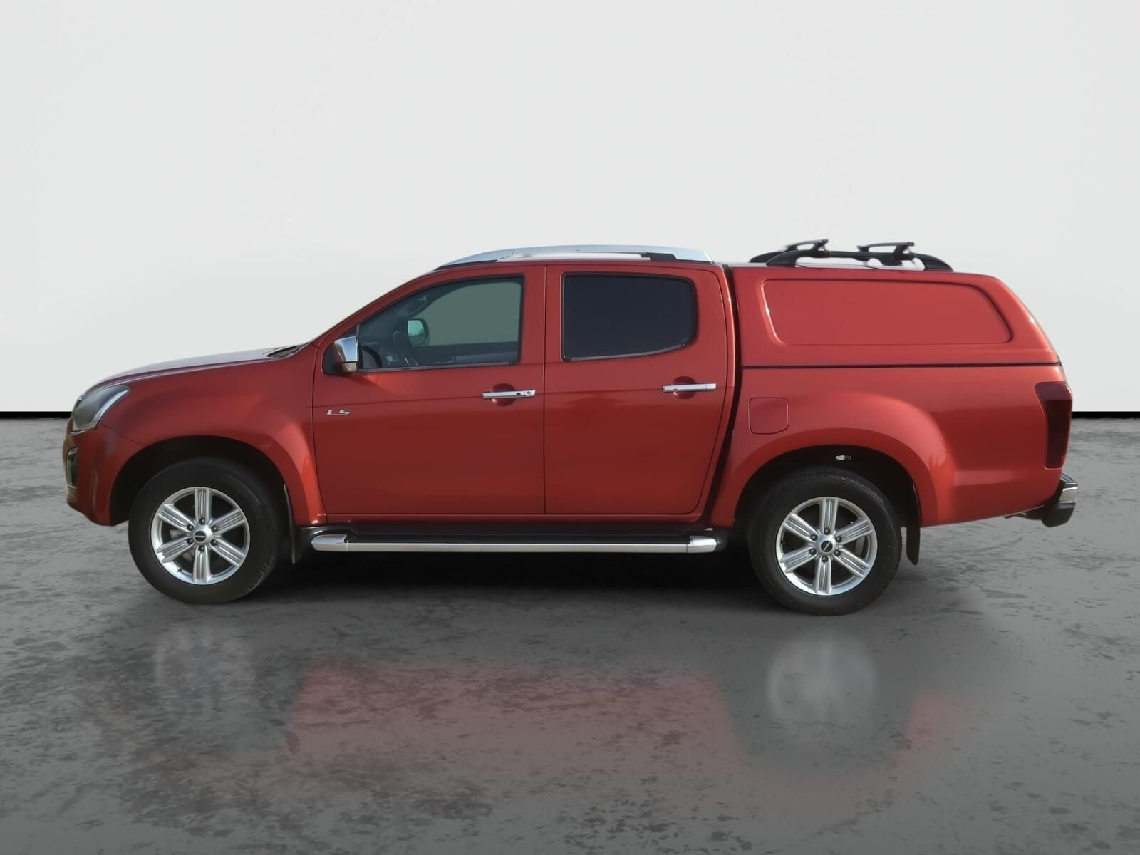 Isuzu D-Max, 1.9 D, 4X4, Automat - fotka 3