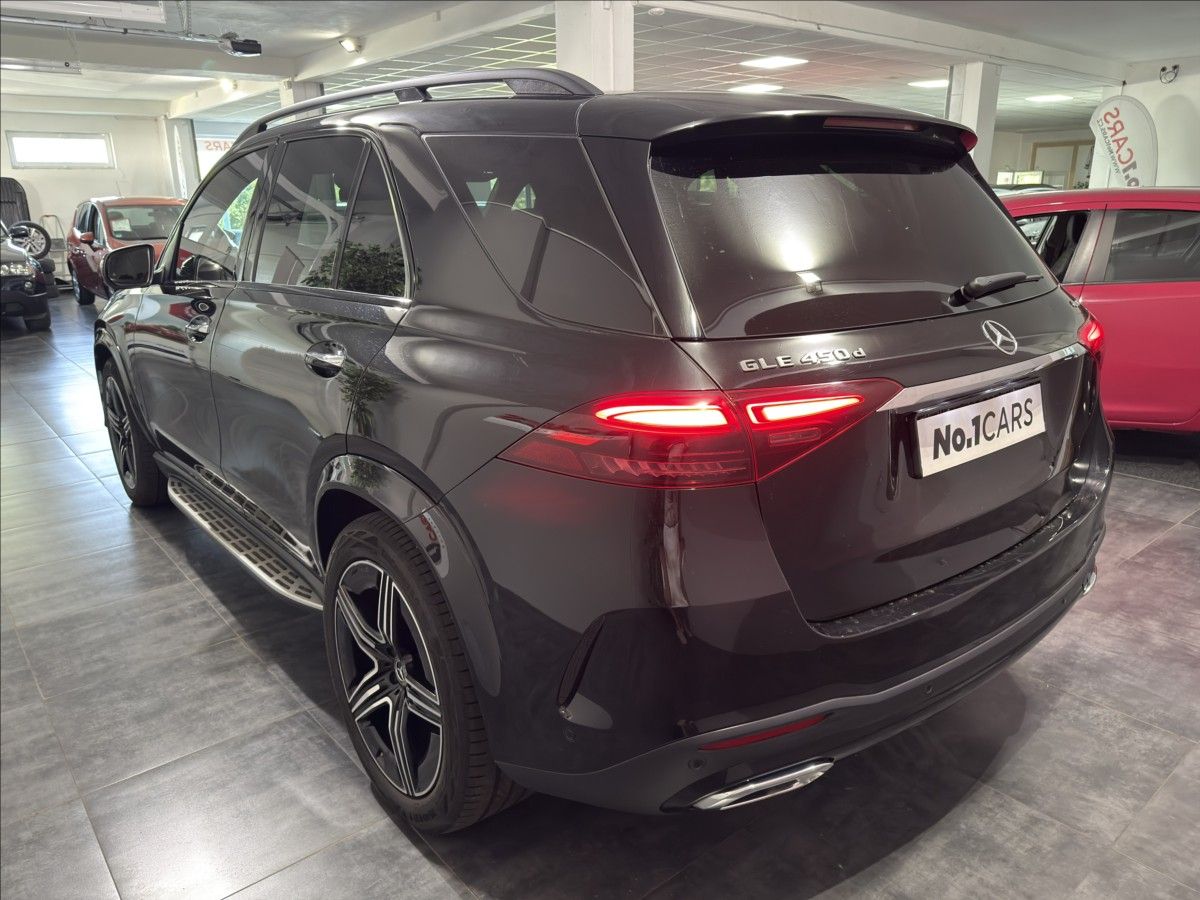 Mercedes-Benz GLE, 3,0   450D AMG AIR BUMR PANO - fotka 4