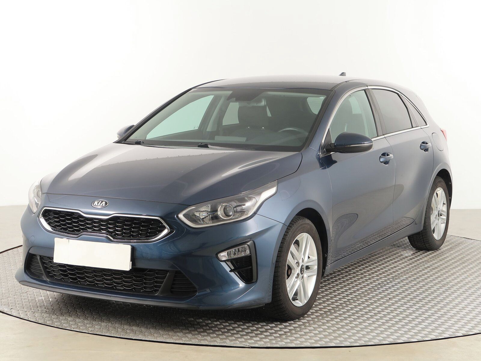 Kia Cee´d, 1.5 T-GDI, Gold, Automat - fotka 2