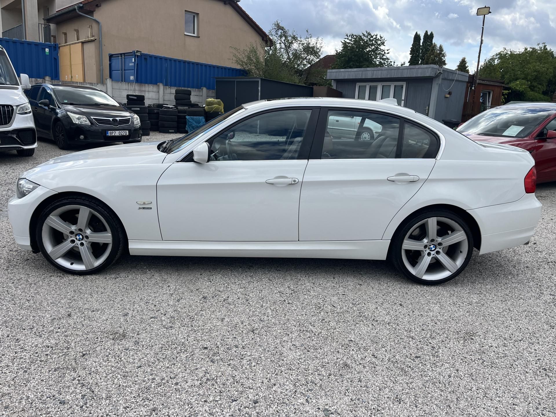 BMW Řada 3, 330D XDRIVE 3.0 V6, 180 KW - fotka 5