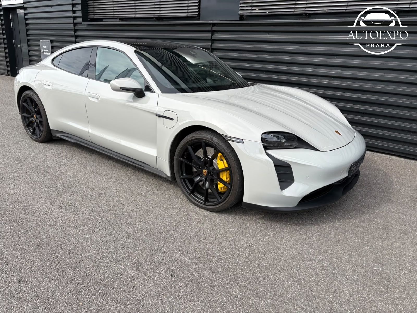 Porsche Taycan, GTS-75 JAHRE PAKET - fotka 2