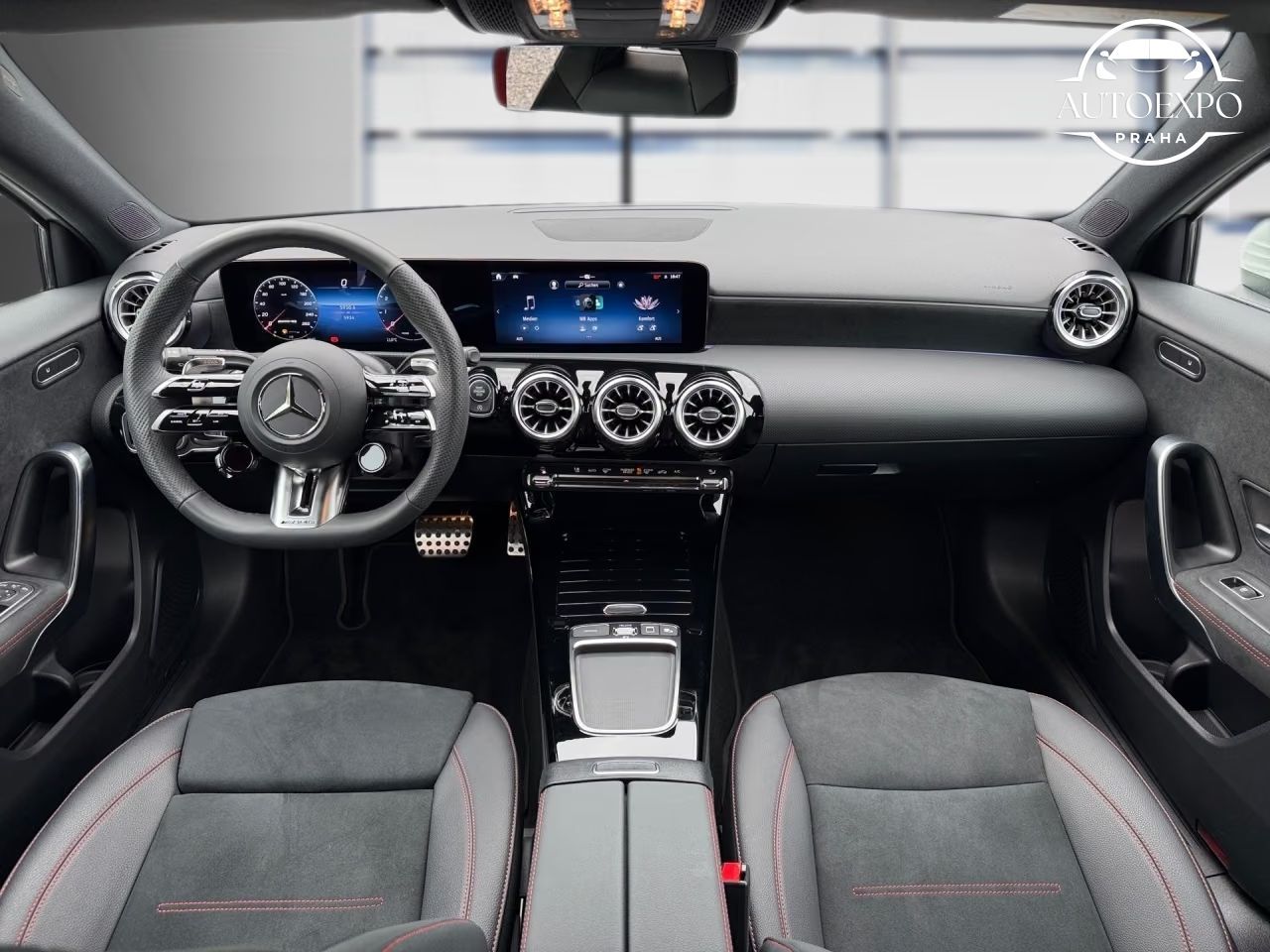 Mercedes-Benz Třídy A, AMG A 35 4M*AMBIENTE - fotka 6