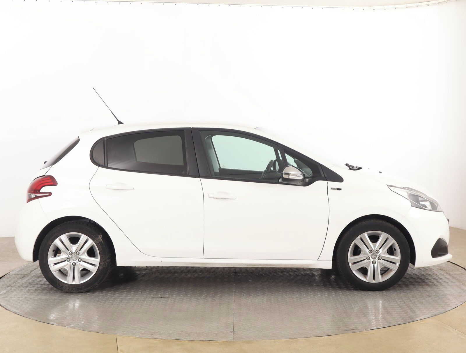 Peugeot 208, 1.2 PureTech, Serv.kniha - fotka 6