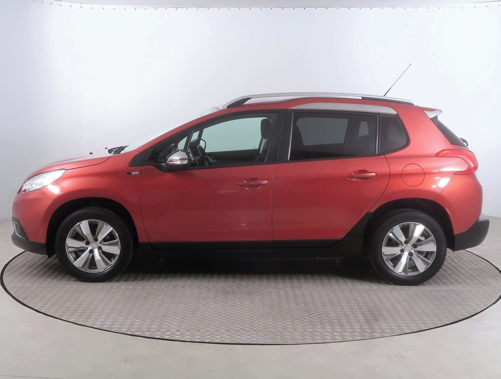 Peugeot 2008, 1.2 PureTech, Automat - fotka 3