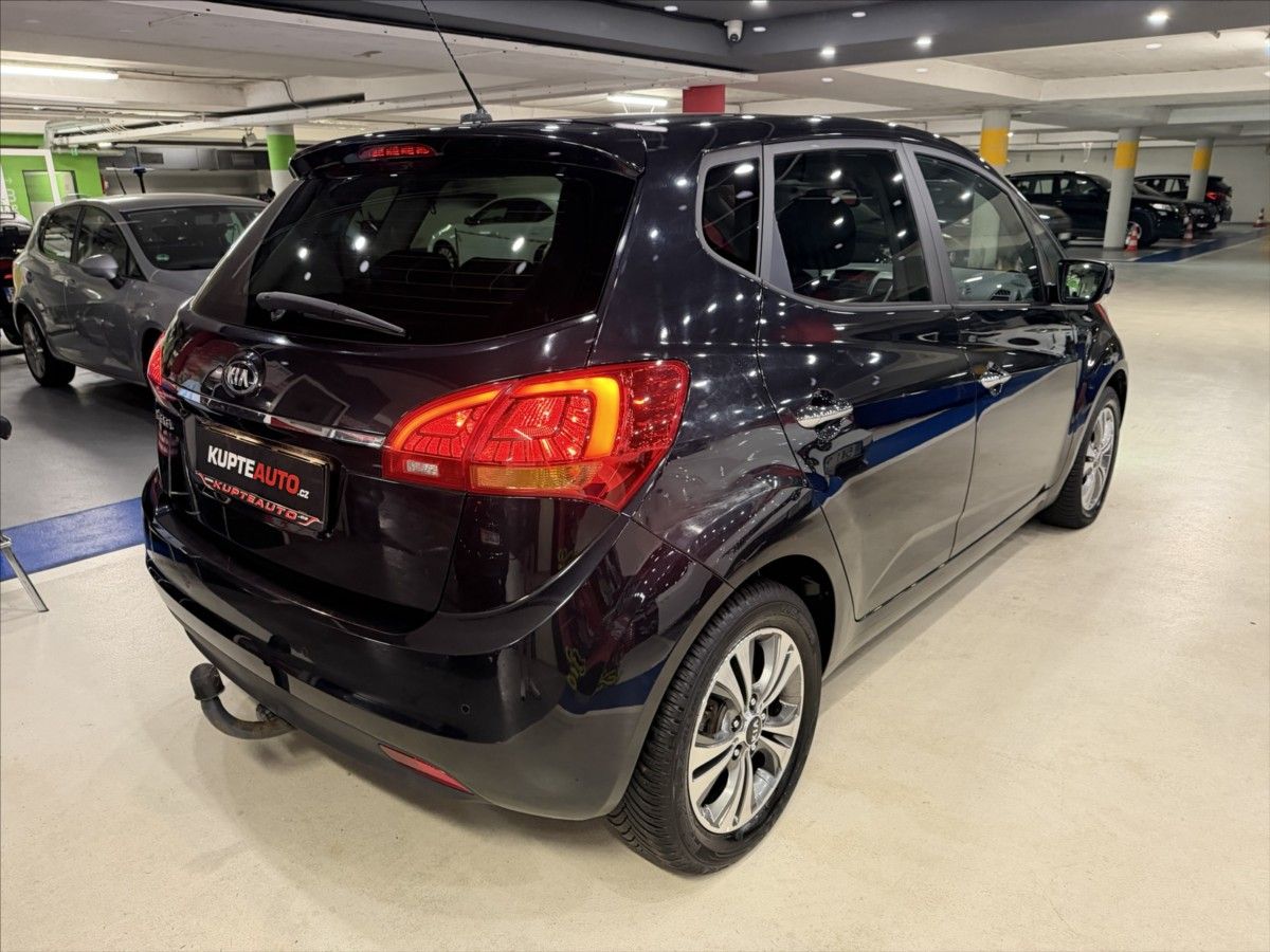 Kia Venga, 1,6 CVVT  Executive - fotka 6