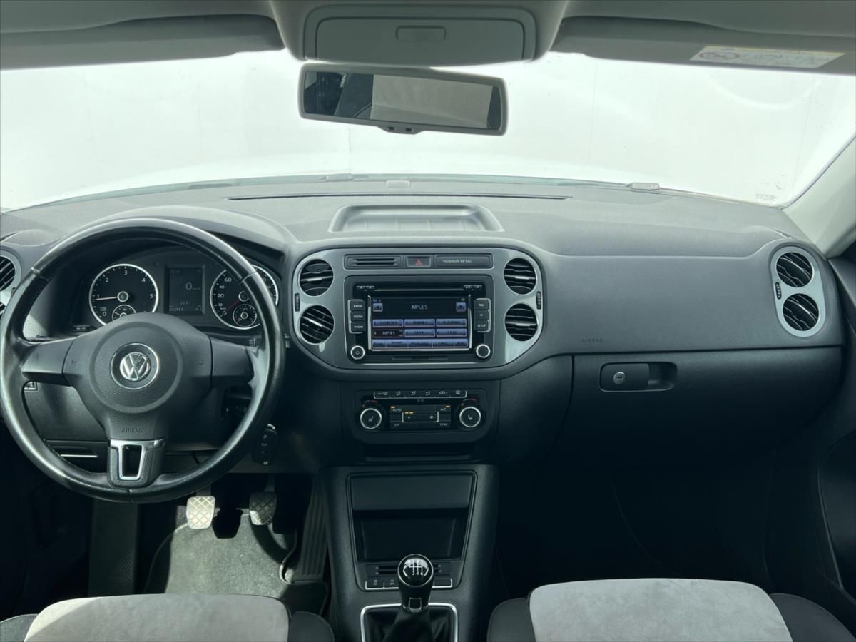 Volkswagen Tiguan, 2,0 TDi 103kW SPORT&STYLE - fotka 5