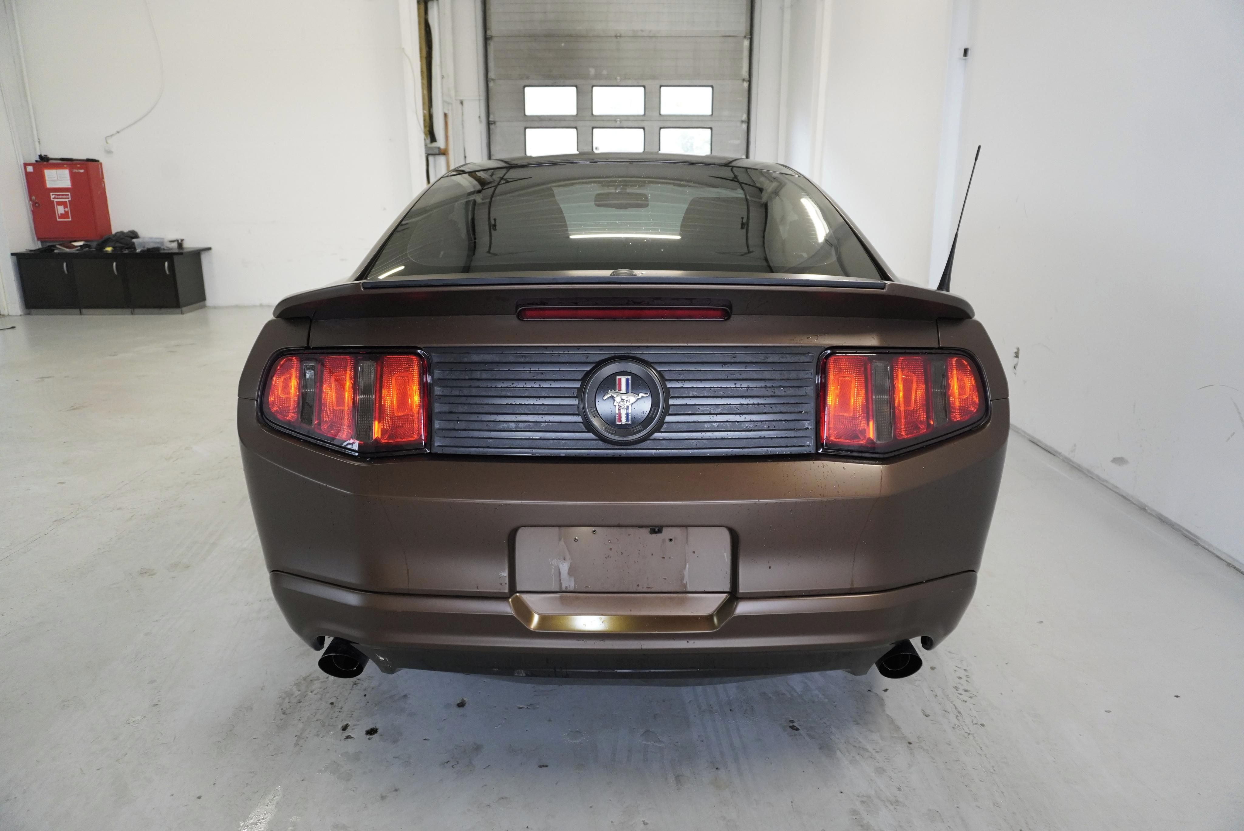 Ford Mustang, 3.7 V6 TOP SERVIS A STAV - fotka 4