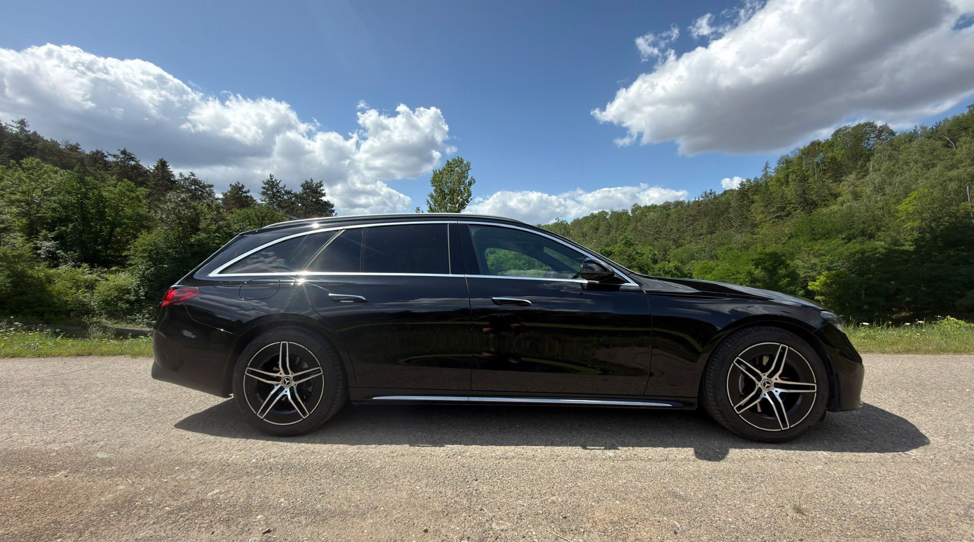 Mercedes-Benz Třídy E, E220d, AMG, MASÁŽE, ZÁRUKA - fotka 2