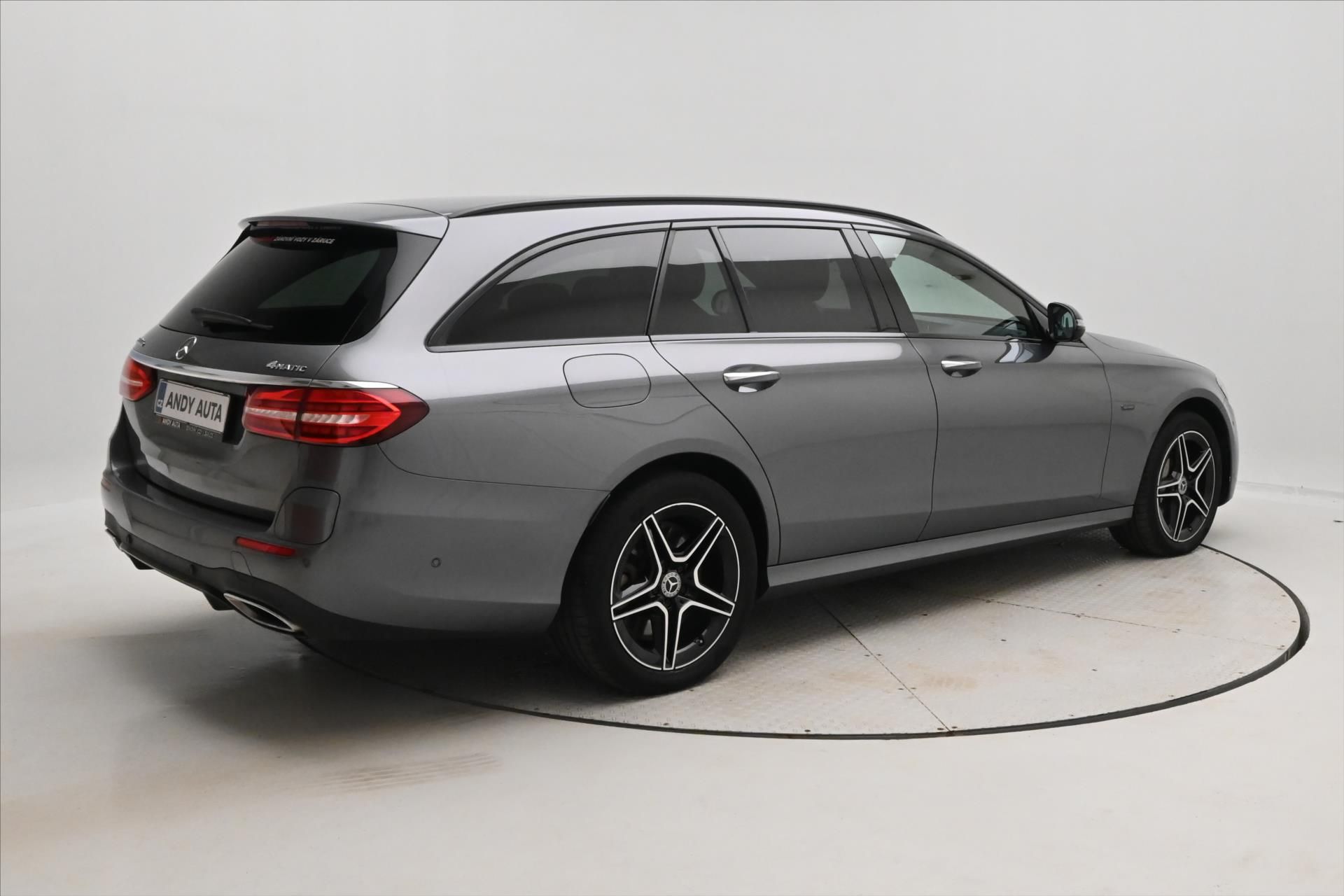 Mercedes-Benz Třídy E, 2,0 300de 225kW 4Matic Záruka - fotka 5