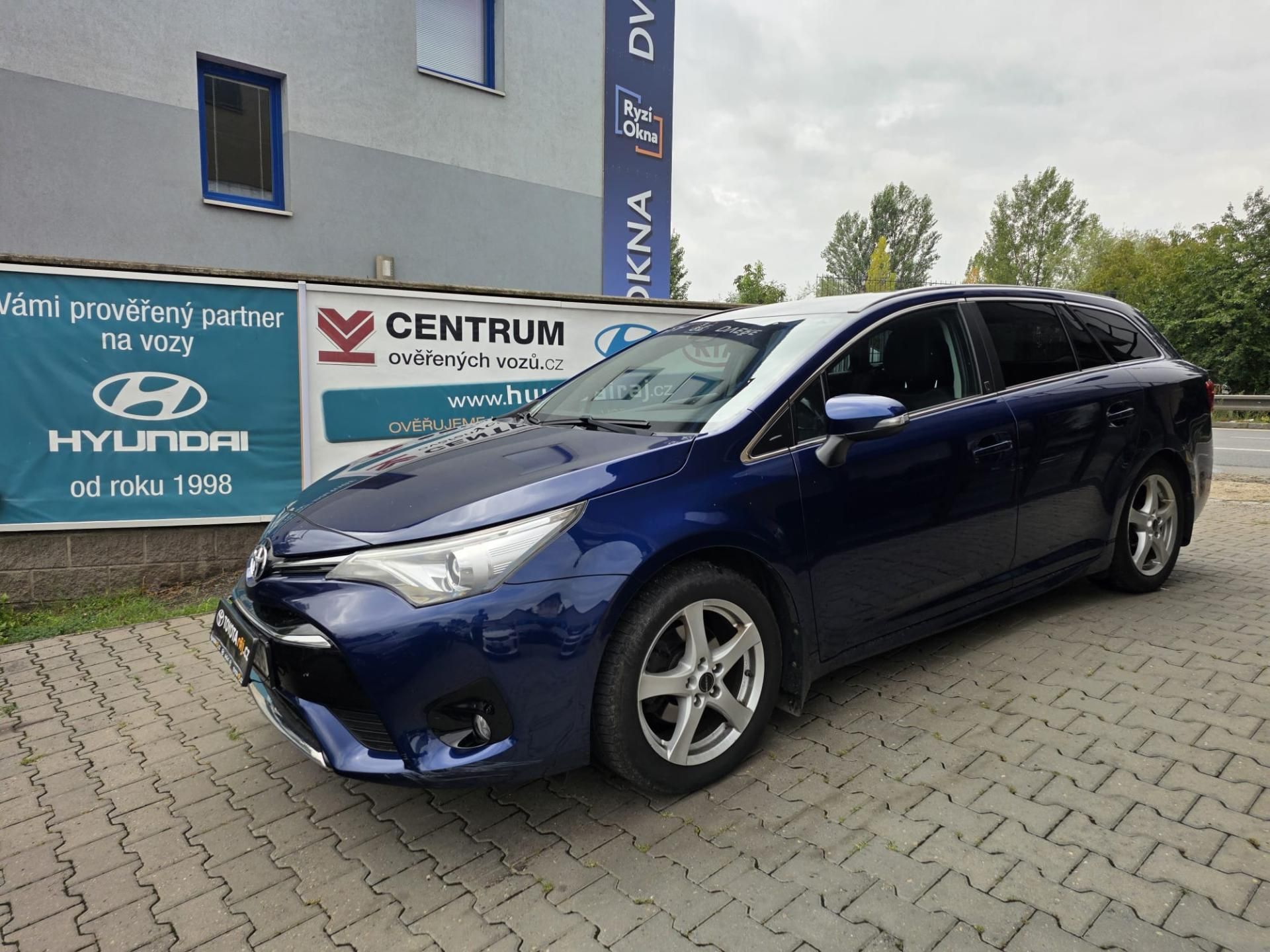 Toyota Avensis, 1.8AUT.KLIMA-2.maj.PRAV.SERVIS - fotka 4