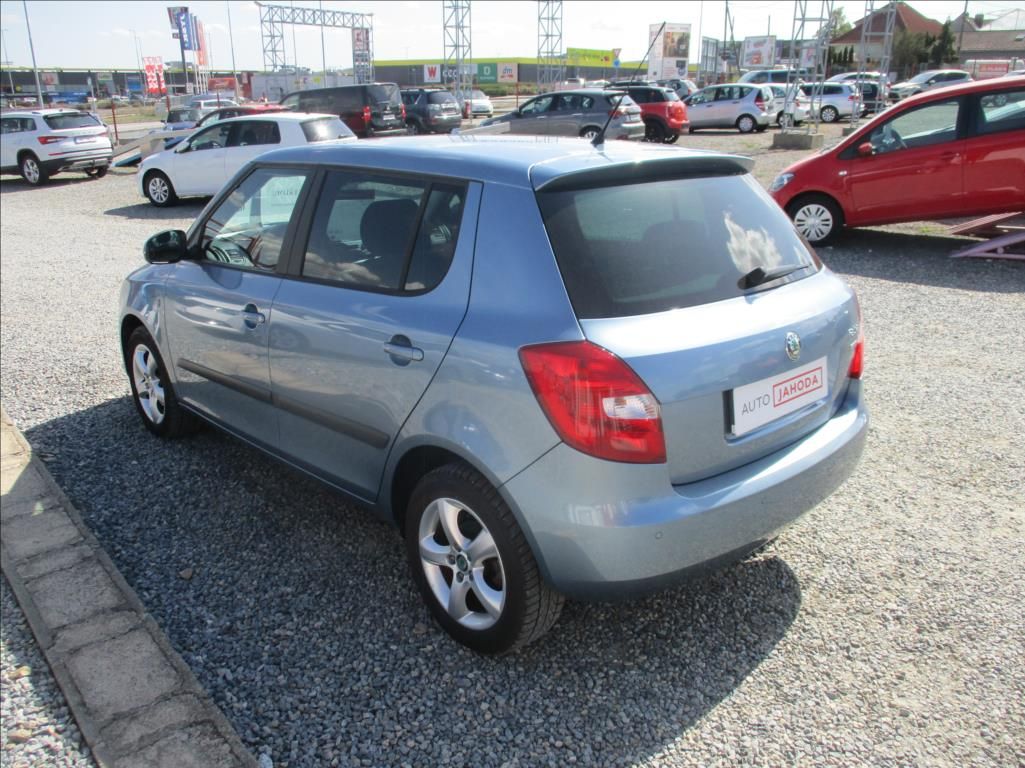 Škoda Fabia, 1,2 TSI,aut.klima,56.000km - fotka 6