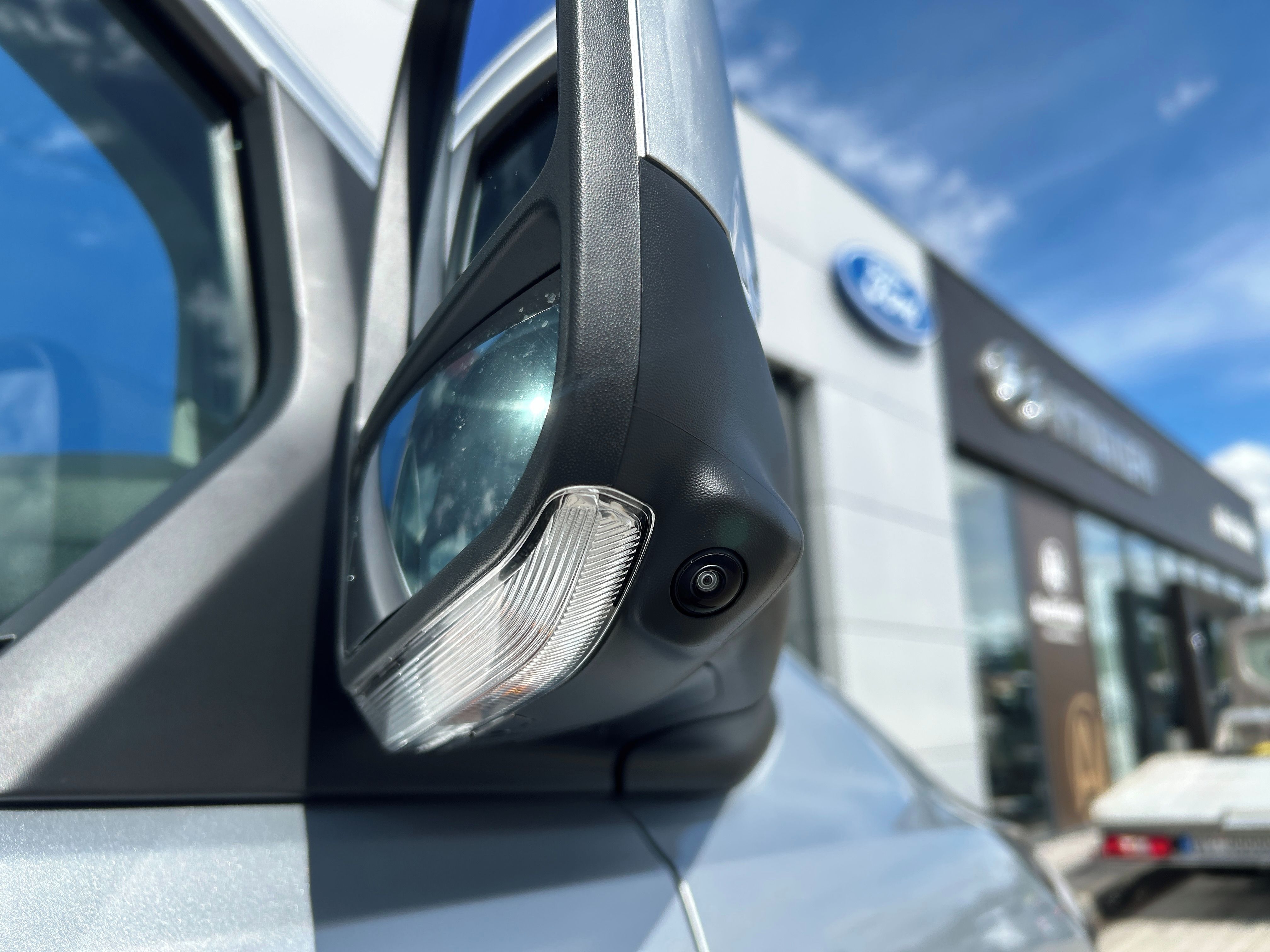 Ford Tourneo Custom, Titanium X L2 2.0EcoBlue 125kW - fotka 5