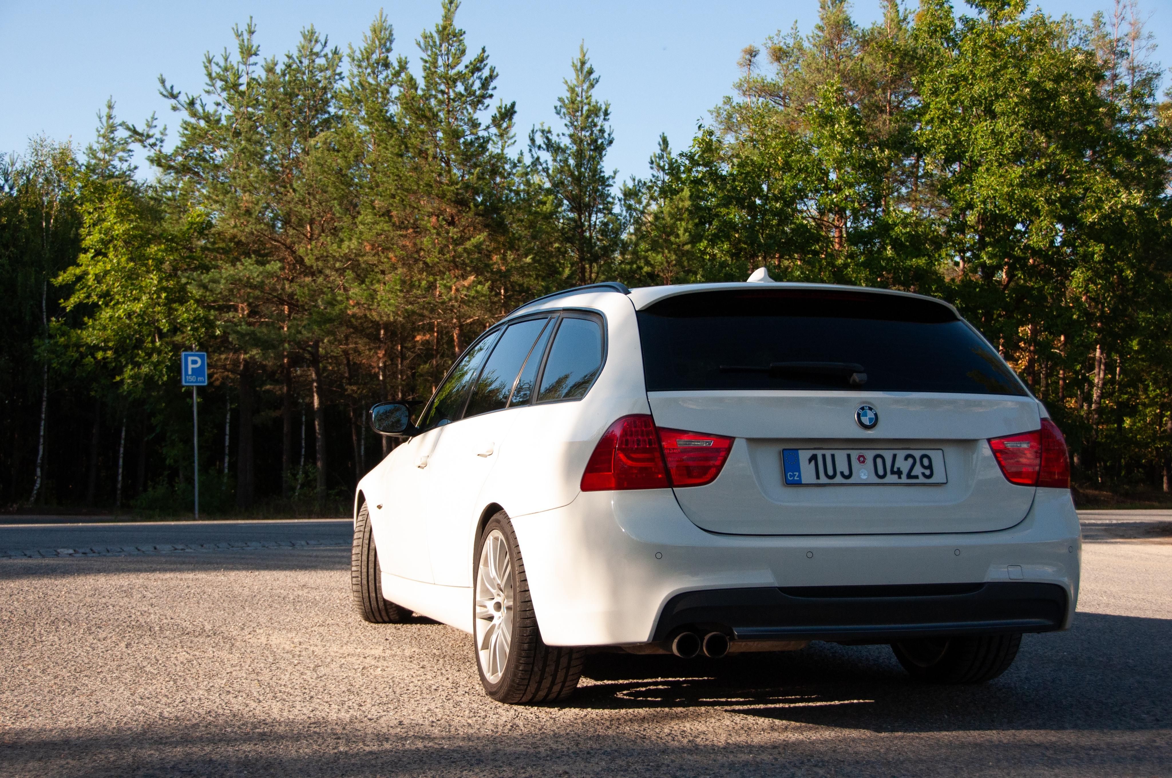 BMW Řada 3, E91 LCI 325d M-Paket Manual - fotka 5