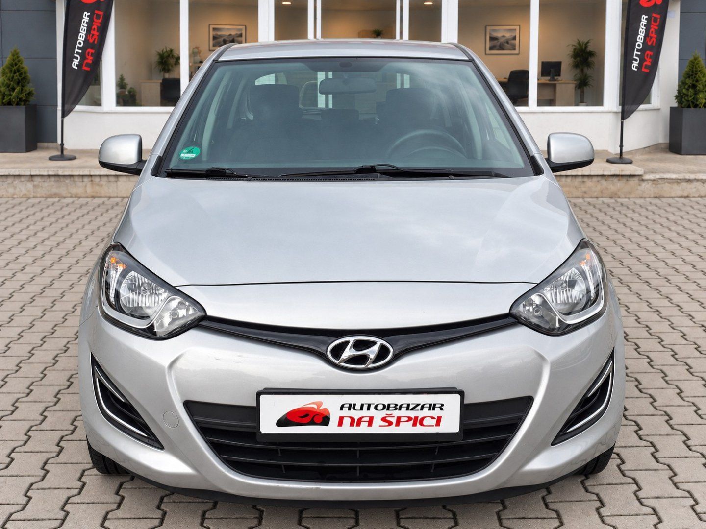 Hyundai i20, 1.2i 63kW -KLIMATIZACE-S.KNIHA - fotka 3