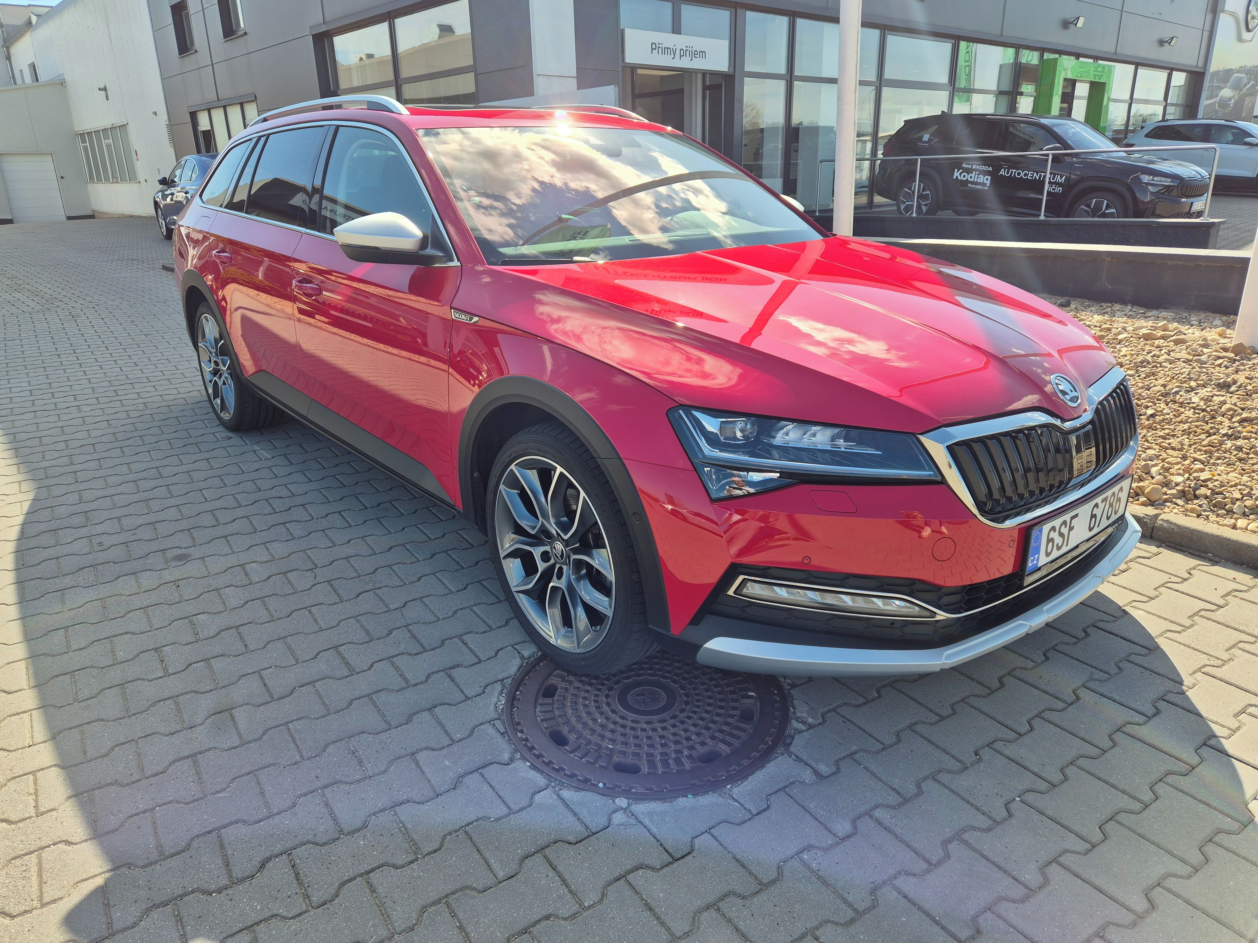Škoda Superb, Scout, Matrix, prodl.zaruka,TZ - fotka 4