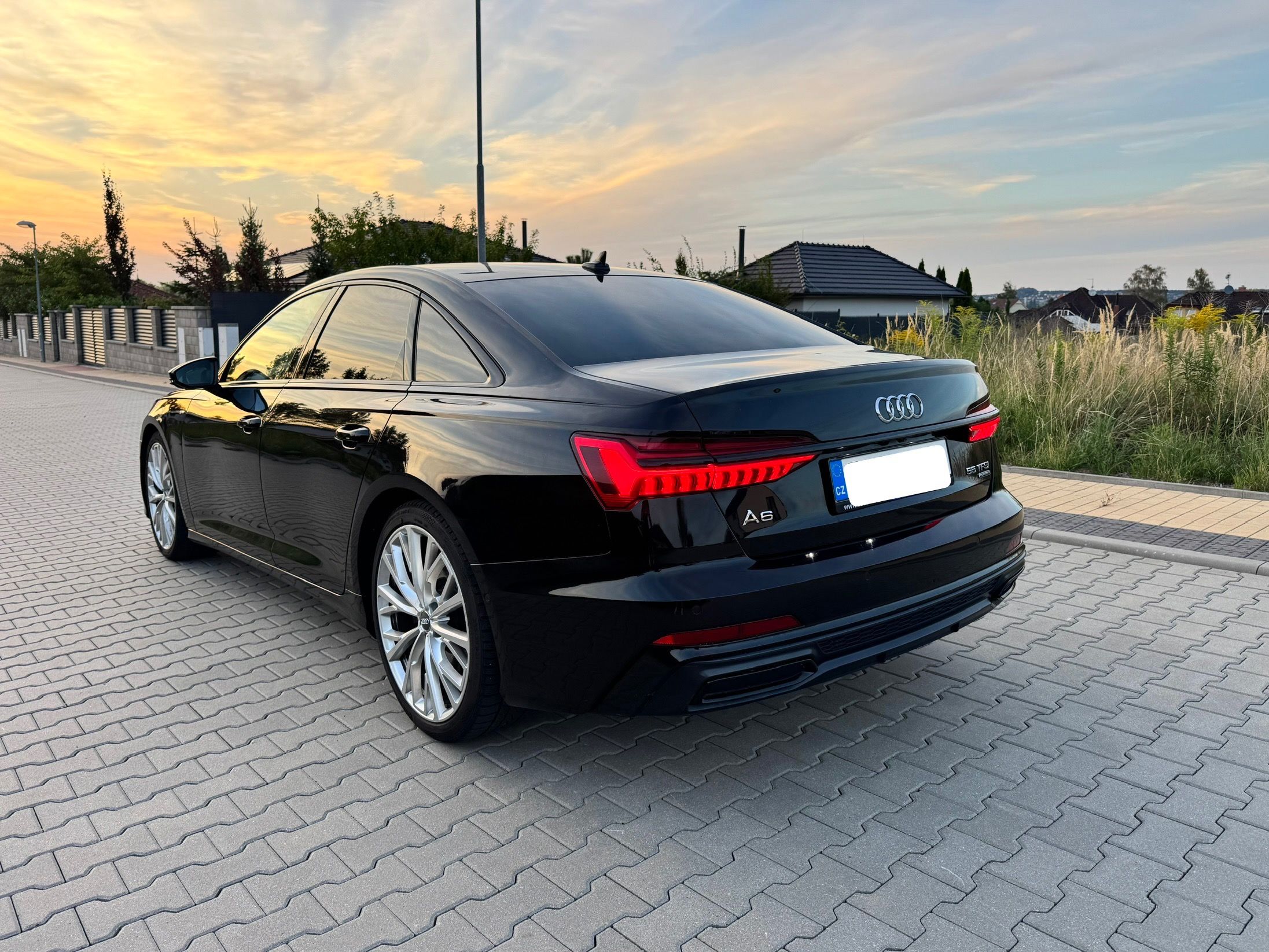 Audi A6, 55TFSI 250 kW,S Line,Webasto - fotka 3