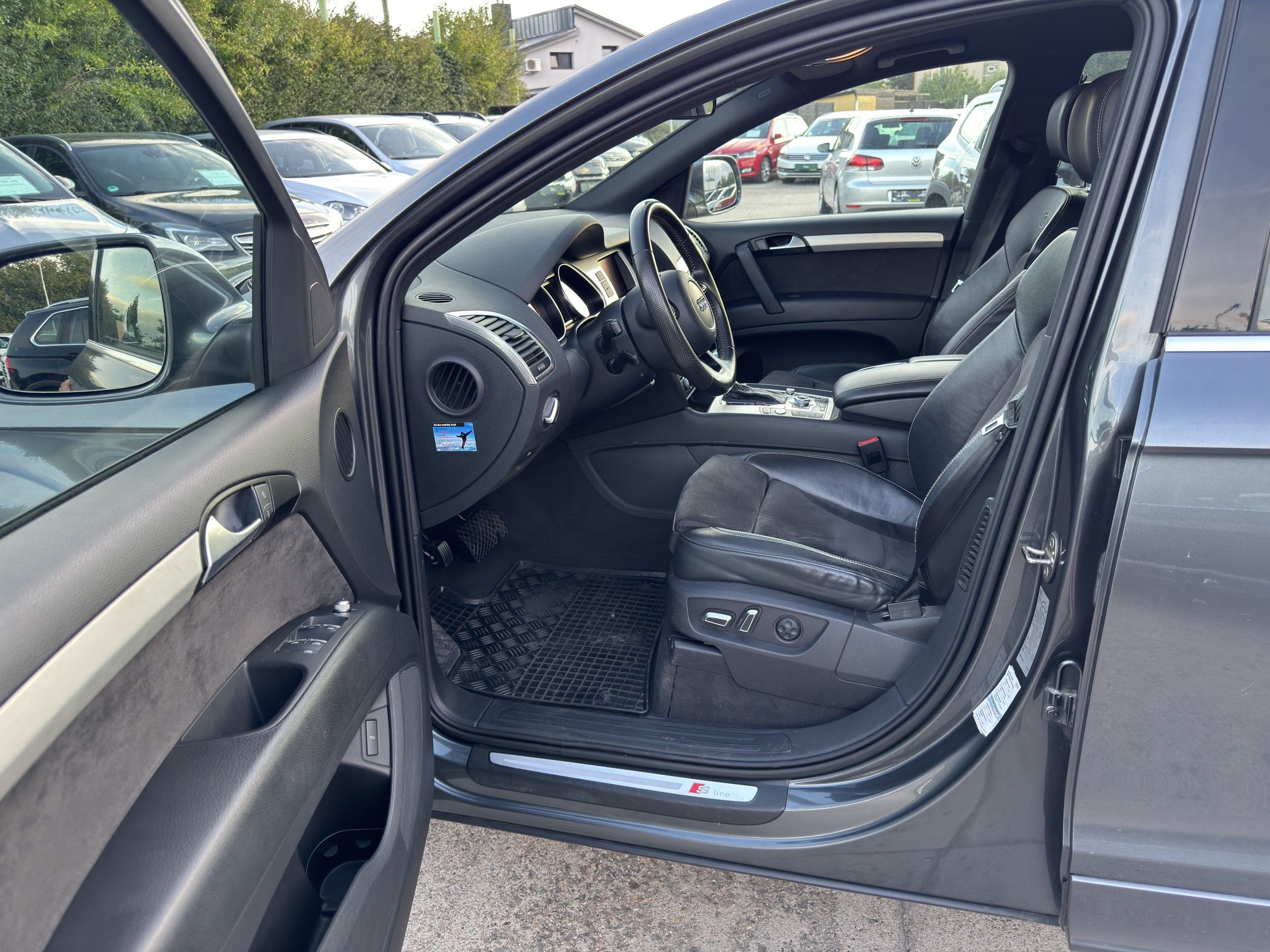 Audi Q7, 3.0 TDI 176 kW Quattro S-Line - fotka 4