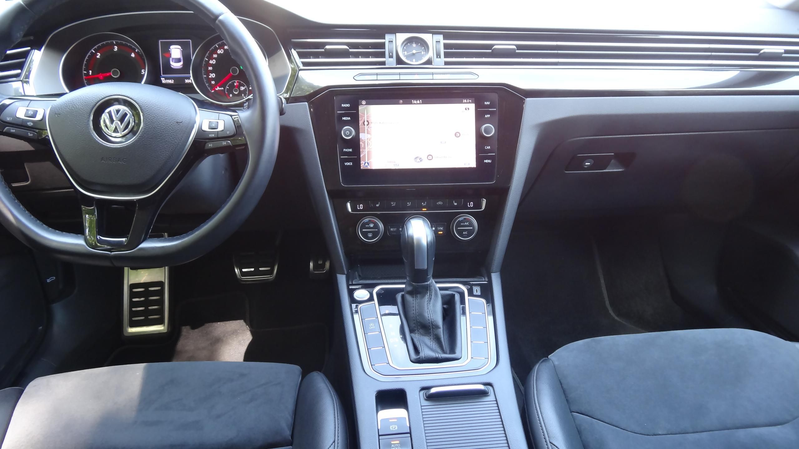 Volkswagen Arteon, 2.0Tdi Bmt 140kw Dsg Alcantara - fotka 6