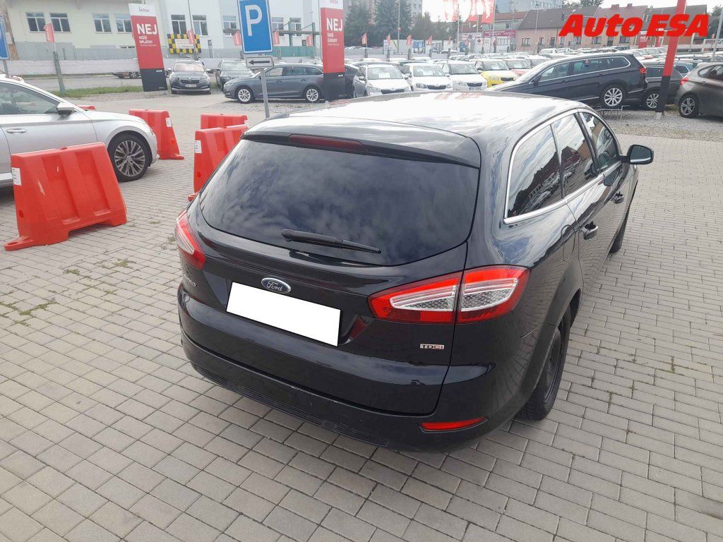 Ford Mondeo, 2.0 - fotka 2