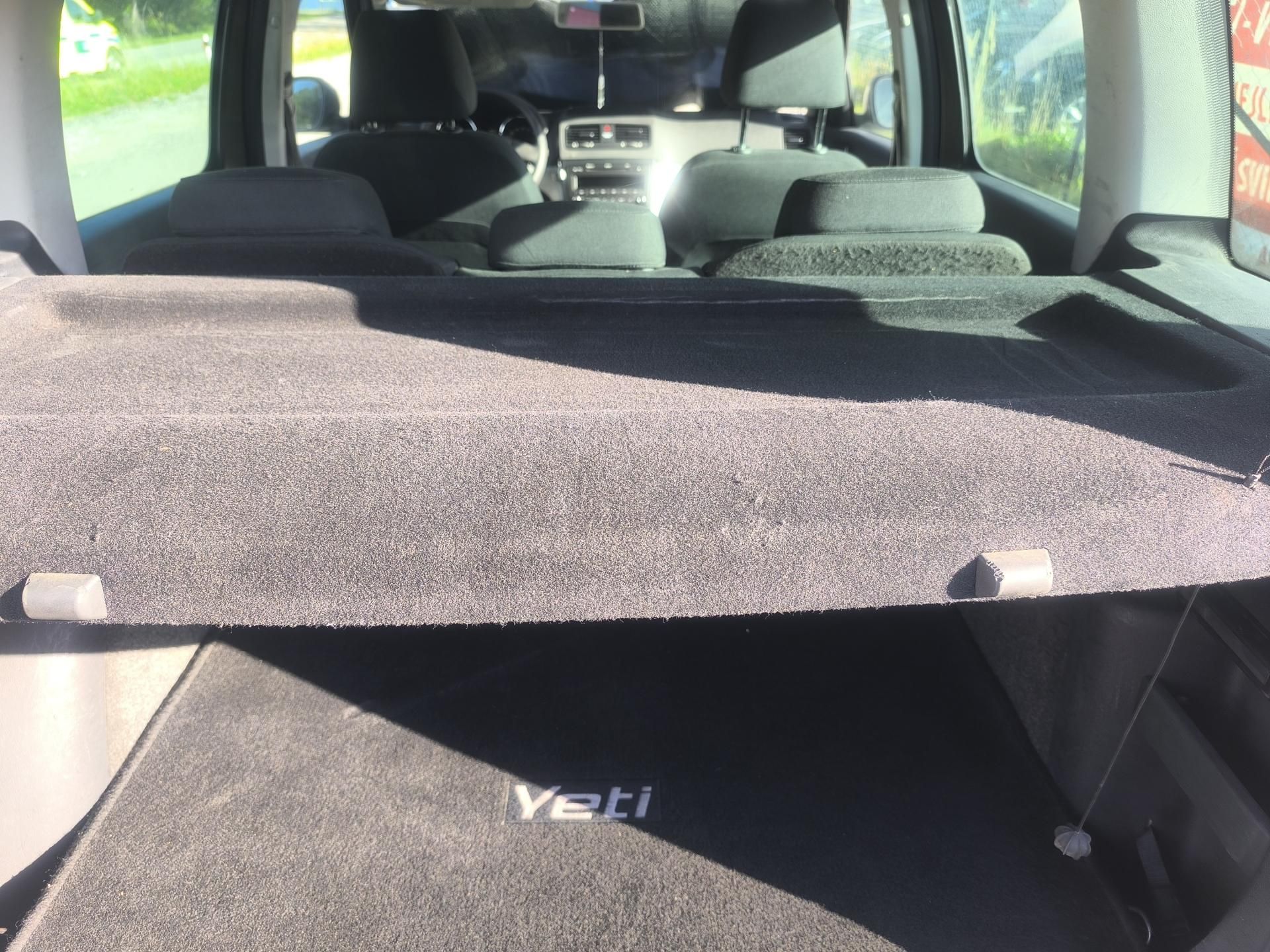 Škoda Yeti, 2.0TDI 4X4 103KW,KRÁSNÝ,140TKM - fotka 6