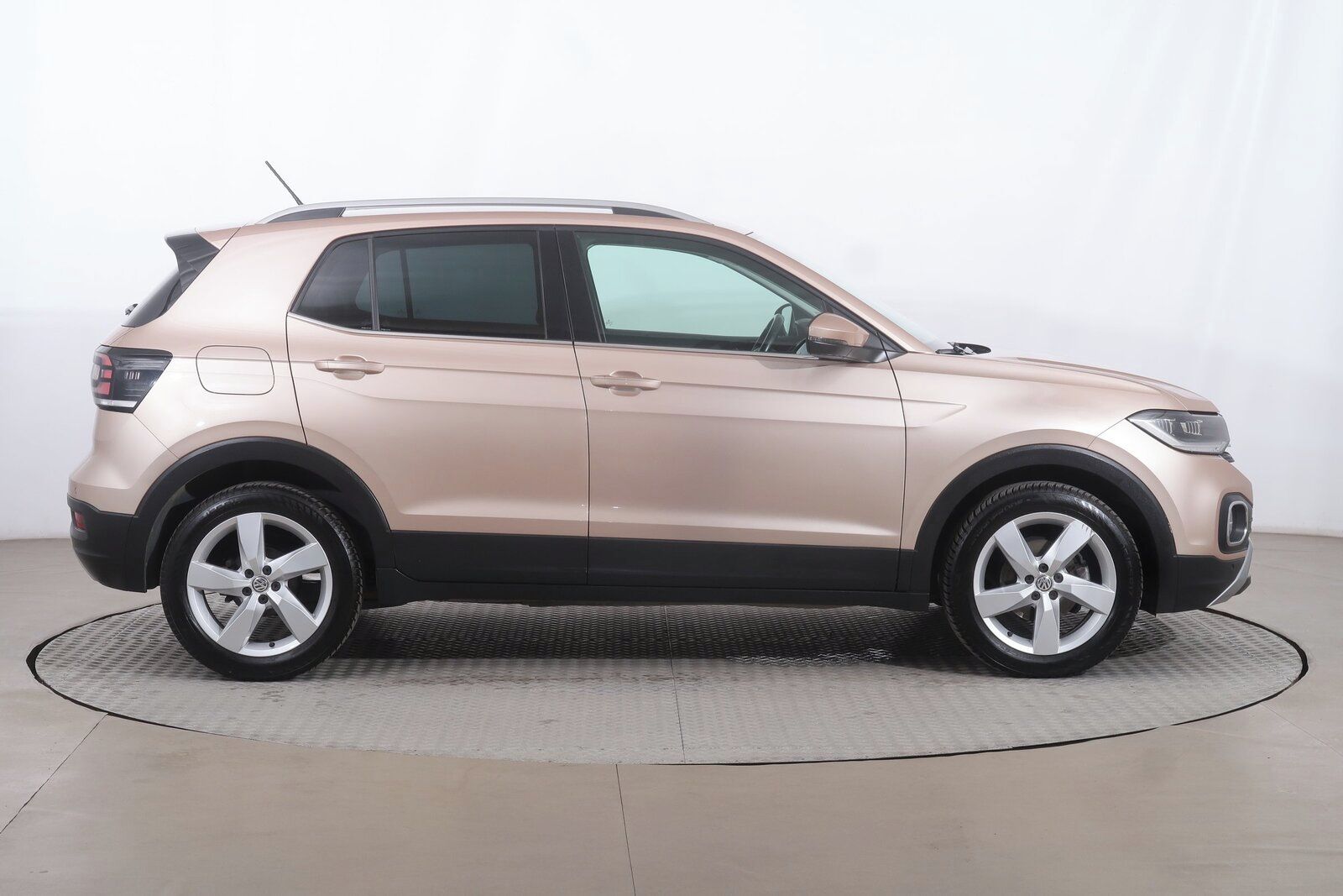 Volkswagen T-Cross, 1.0 TSI - fotka 6