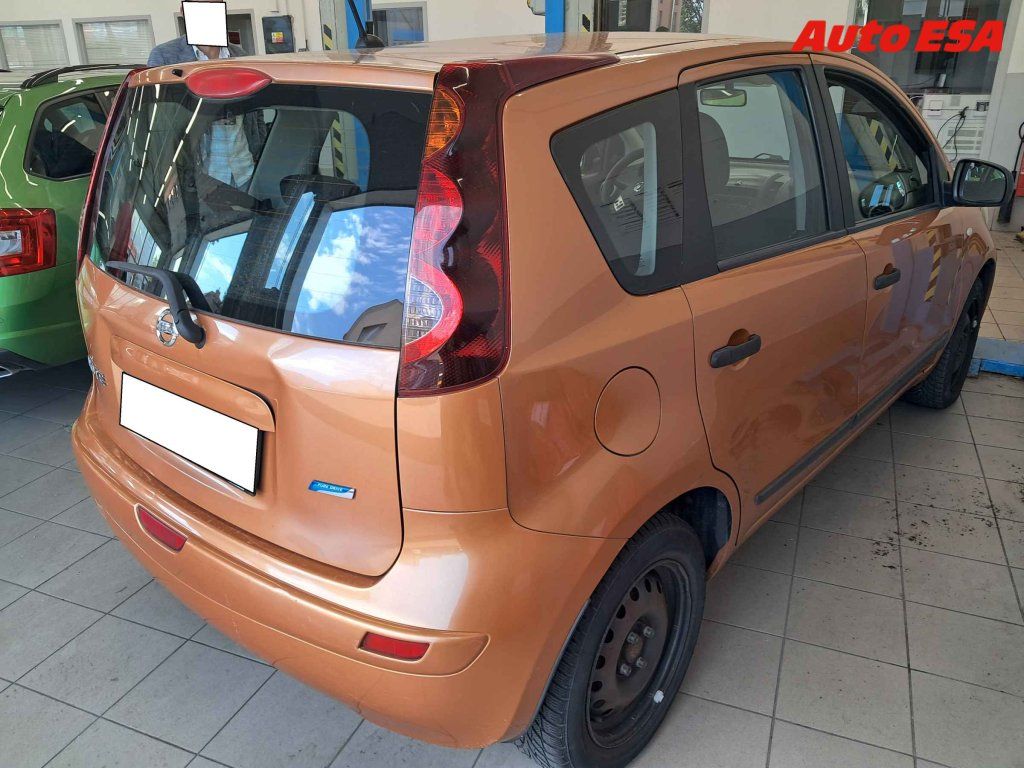 Nissan Note, 1.4i,1.maj,ČR - fotka 2