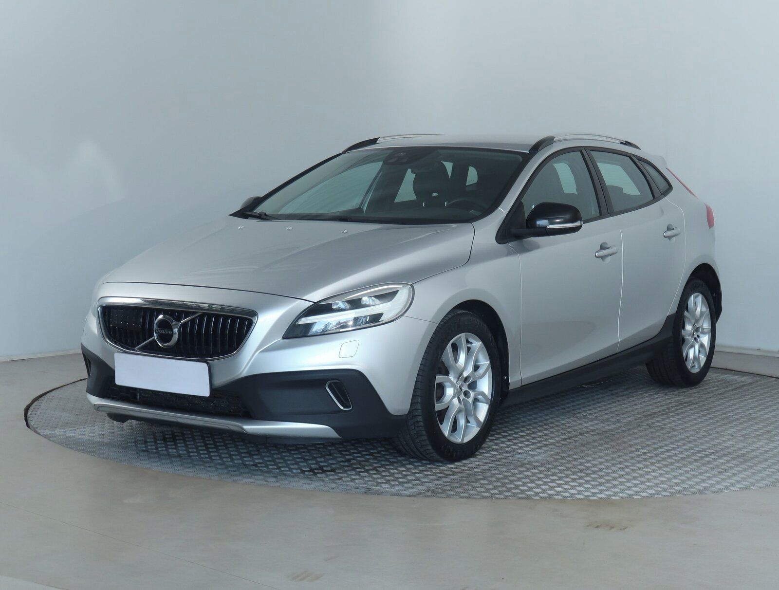 Volvo V40, 2.0 D3, Automat, Serv.kniha - fotka 2