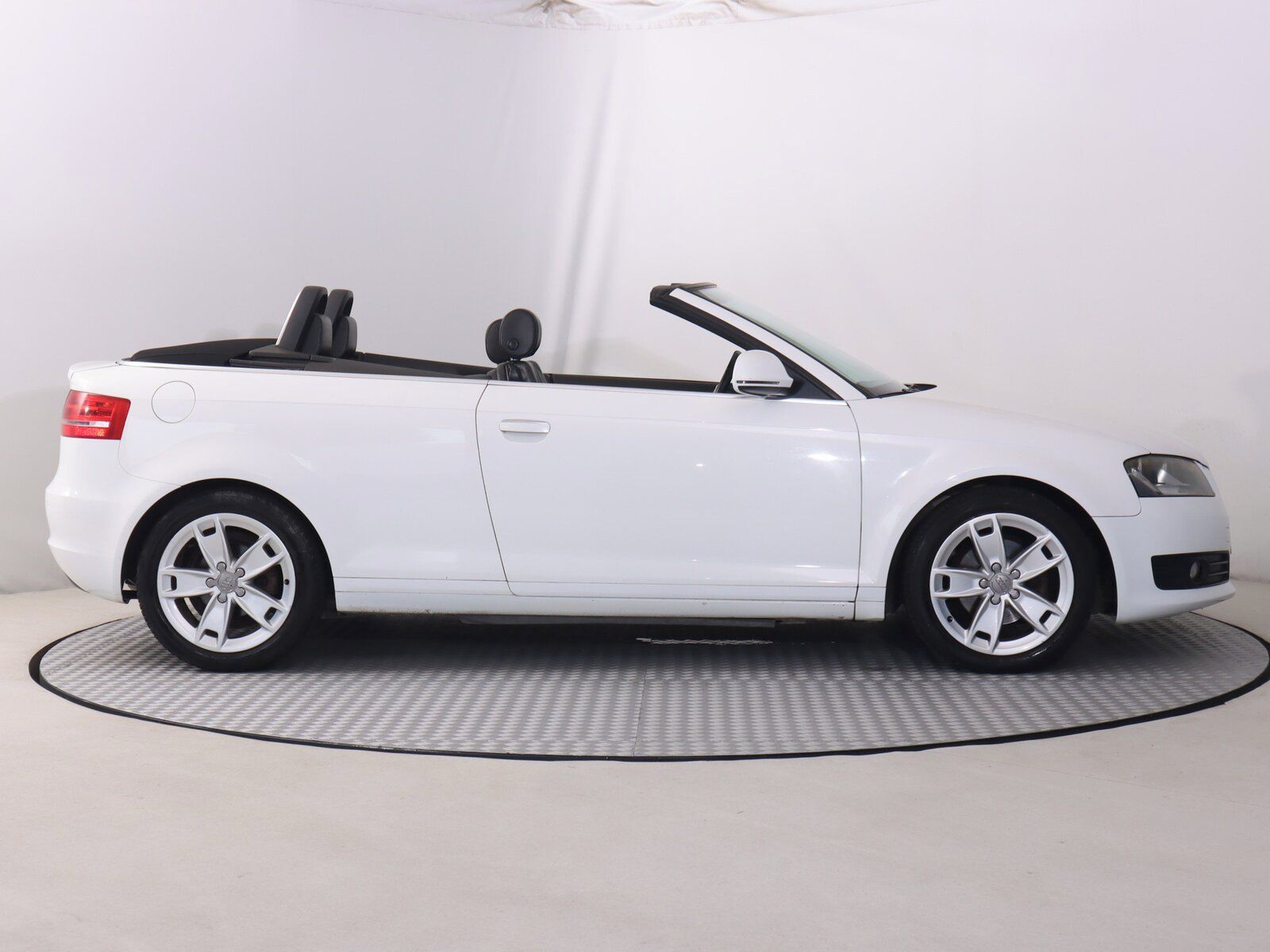 Audi A3, 2.0 TDI - fotka 6